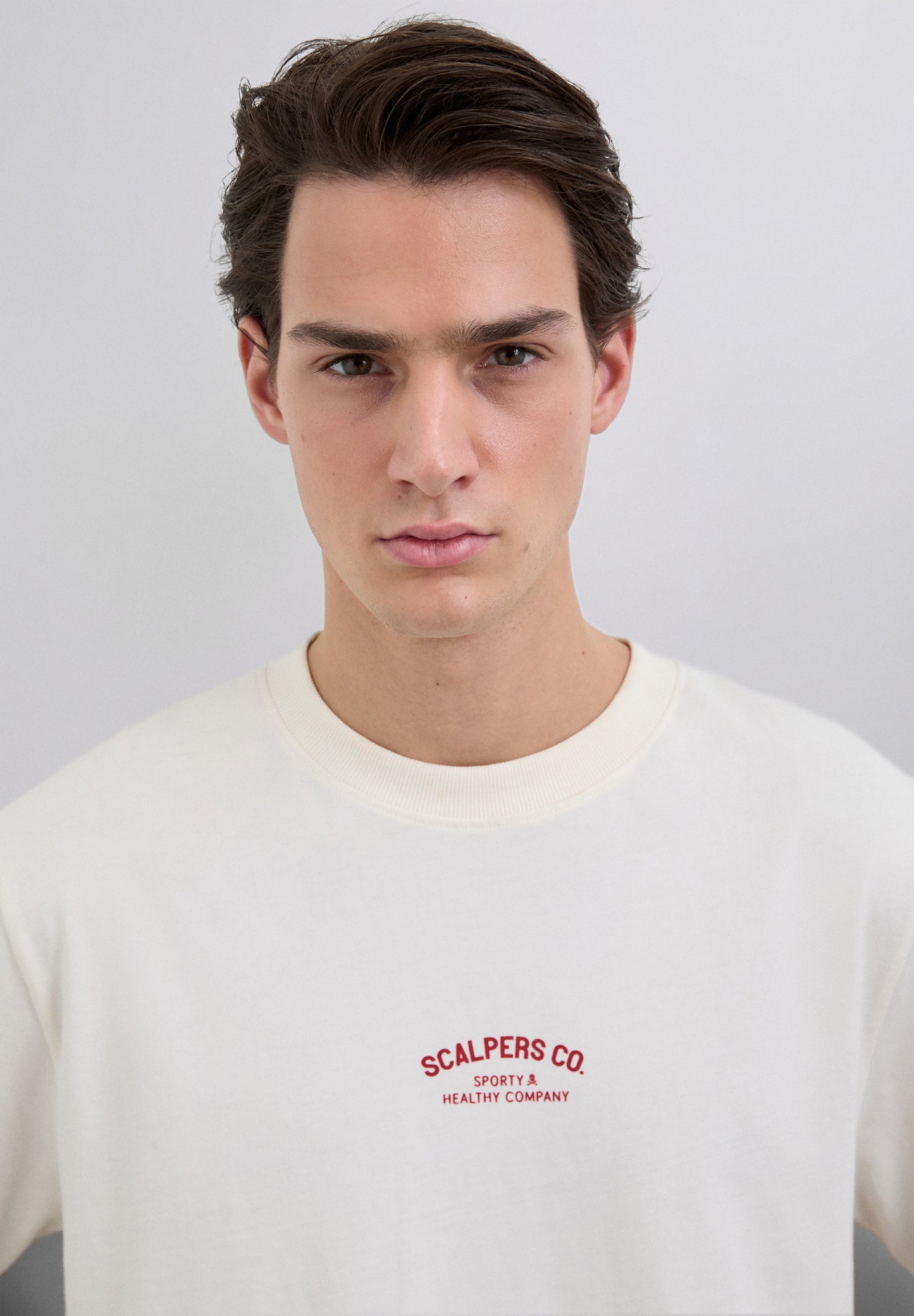 CAMISETA PRINT LOGO CONTRASTE