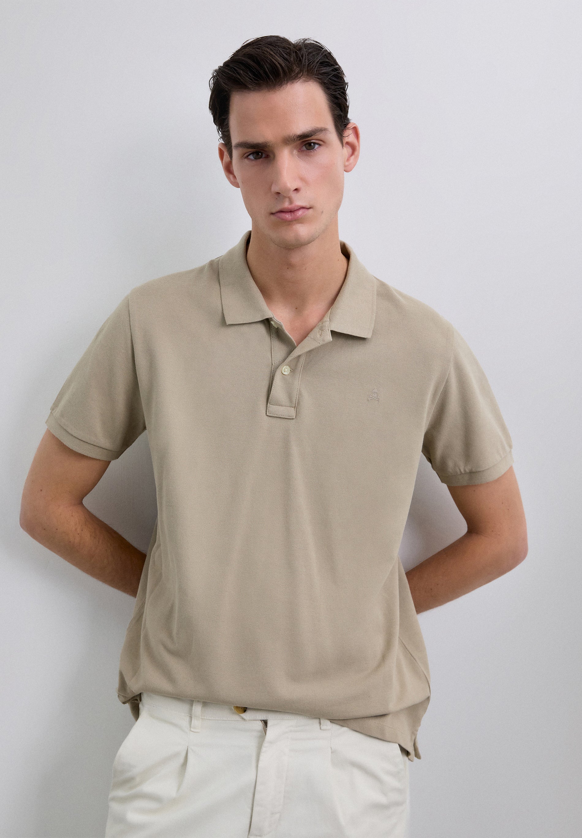 POLO BÁSICO CALAVERA