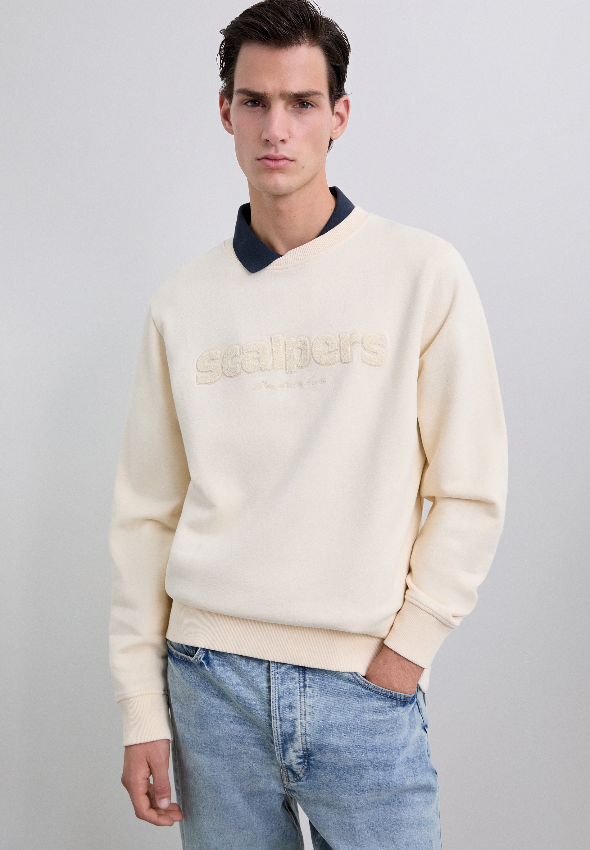 SUDADERA LOGO RELIEVE