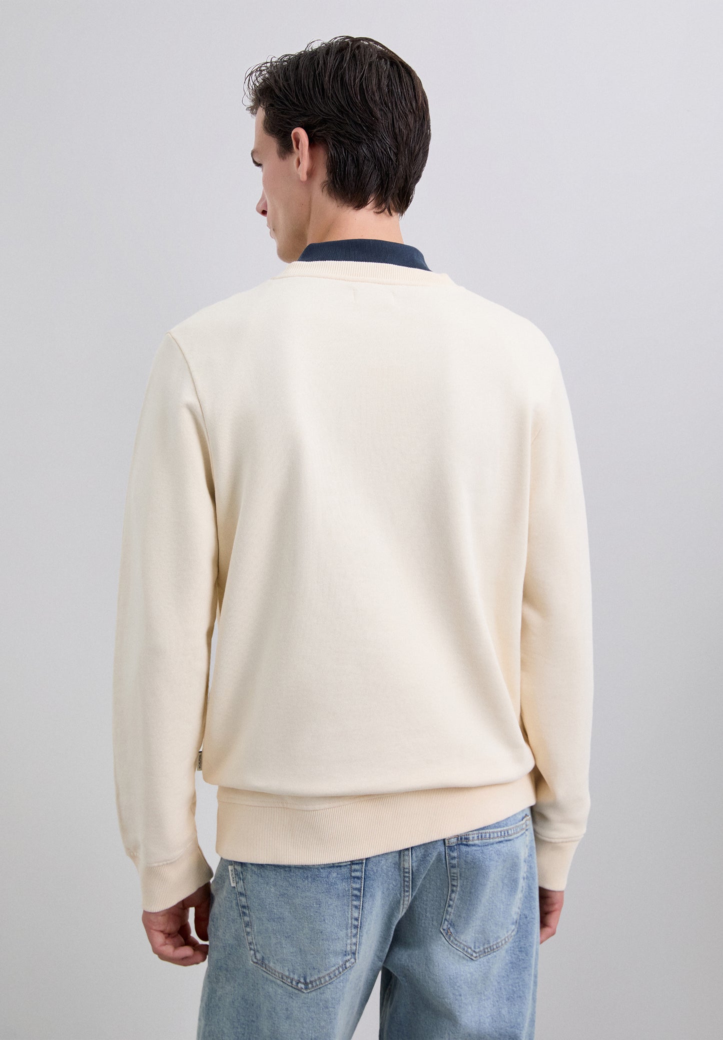 SUDADERA LOGO RELIEVE