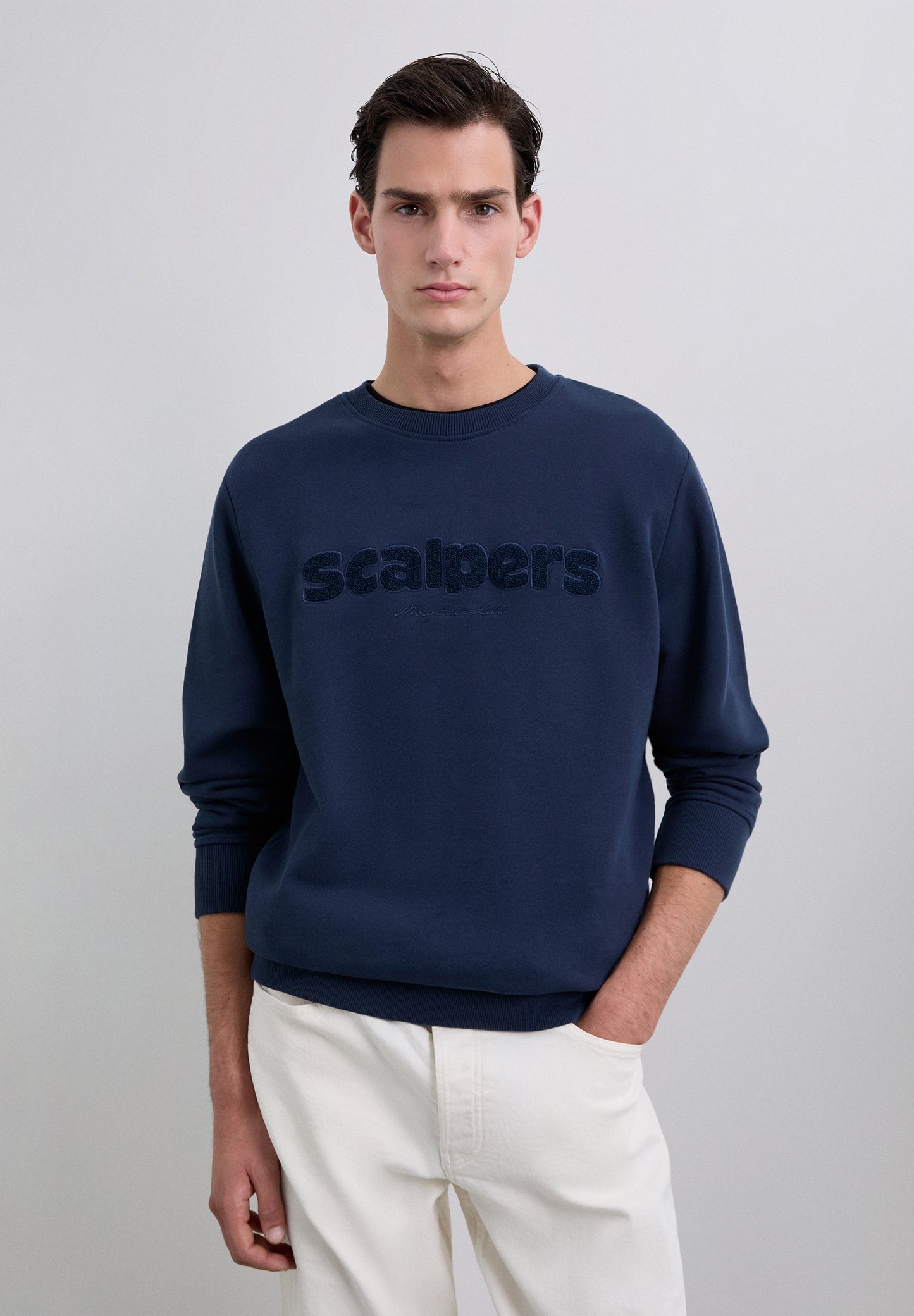 SUDADERA LOGO RELIEVE