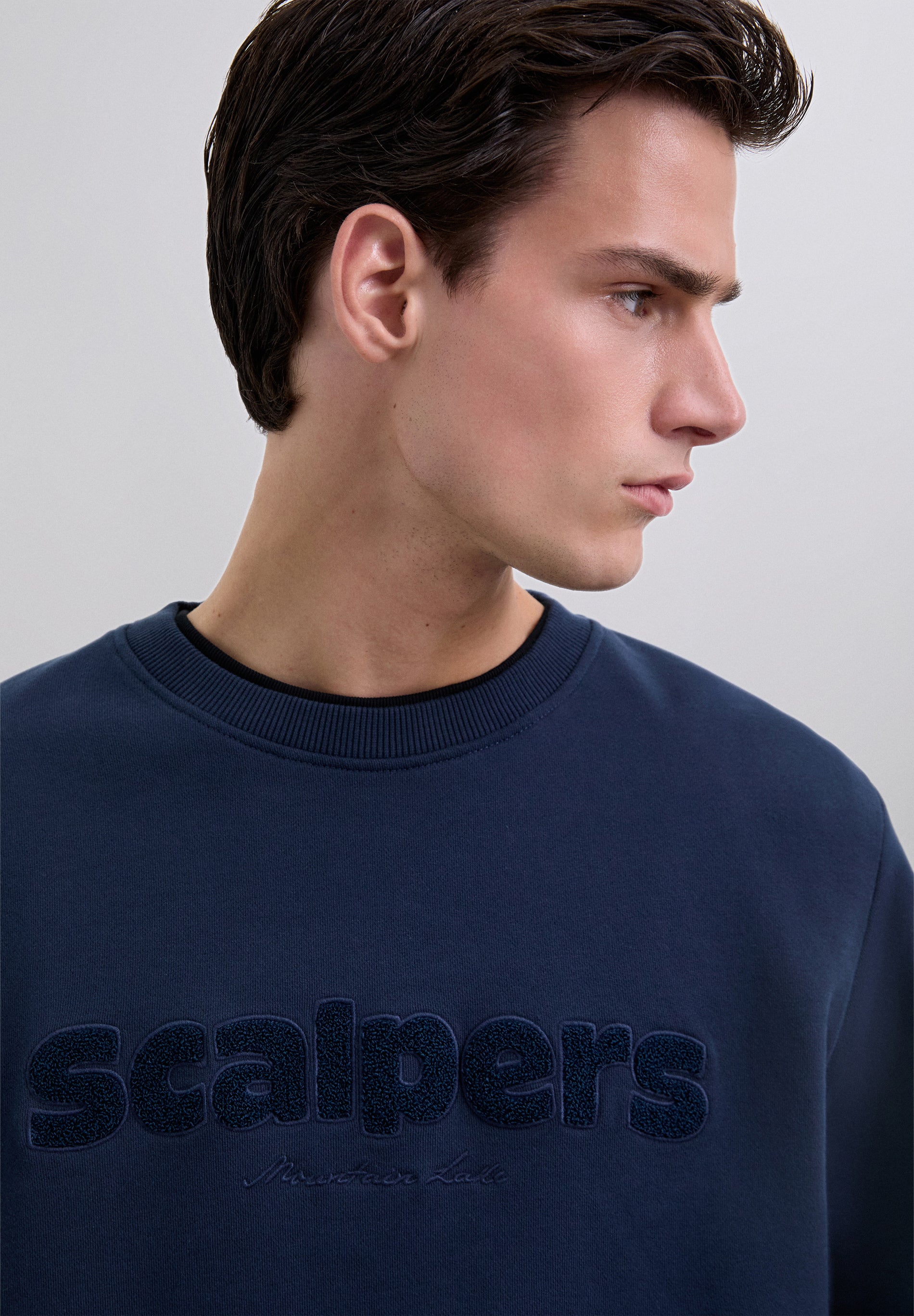 SUDADERA LOGO RELIEVE