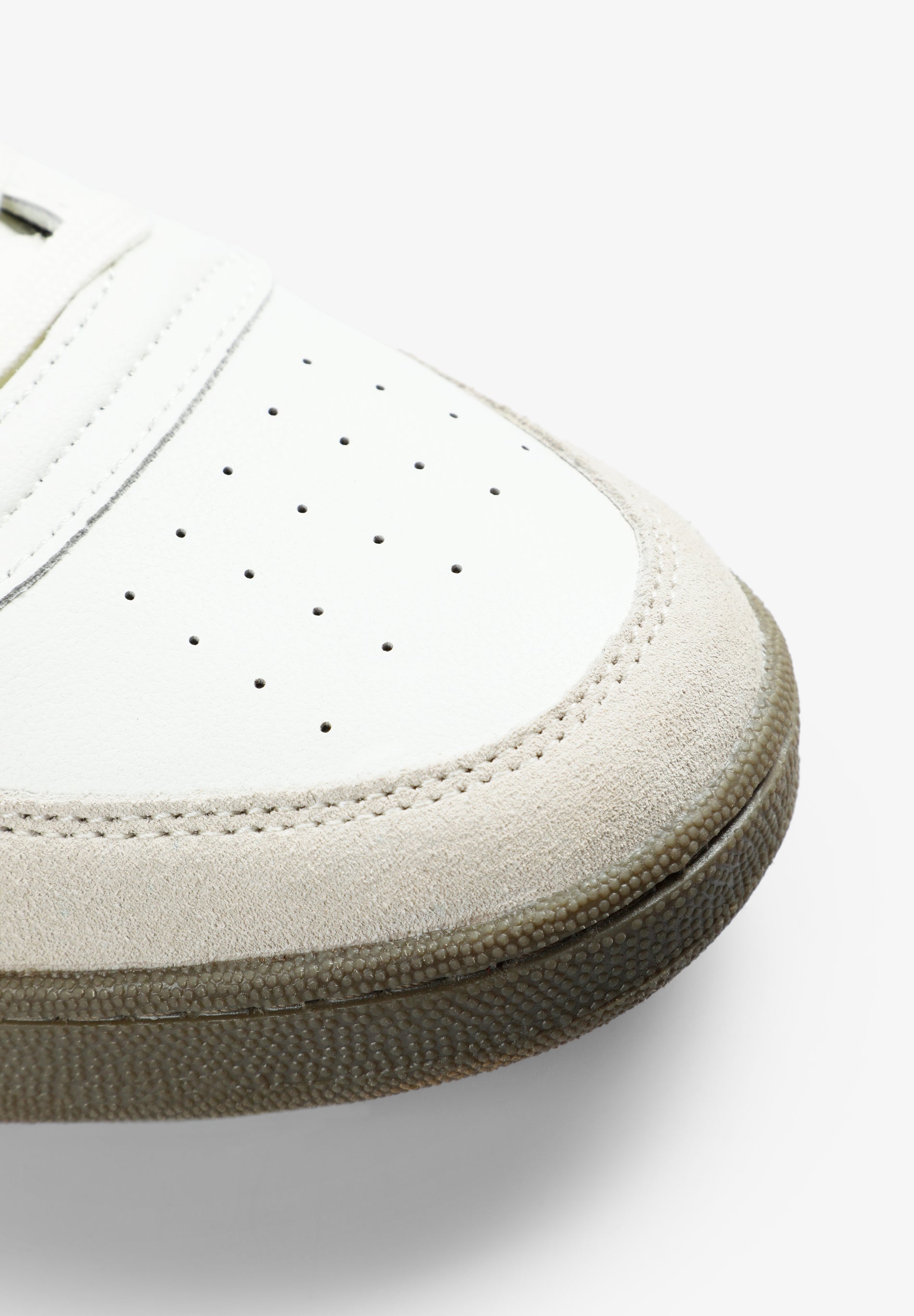 SNEAKERS CALAVERA PIEL - Scalpers