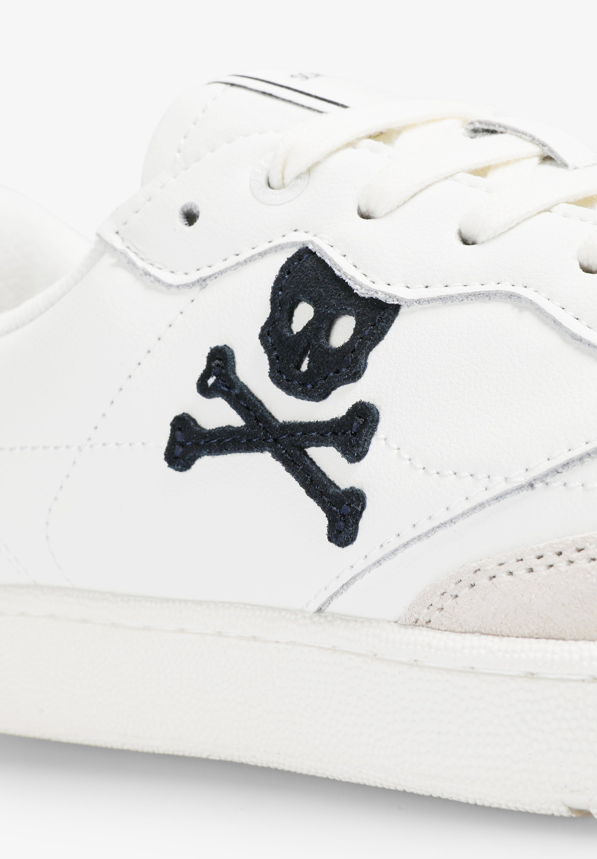 SNEAKERS CALAVERA PIEL - Scalpers