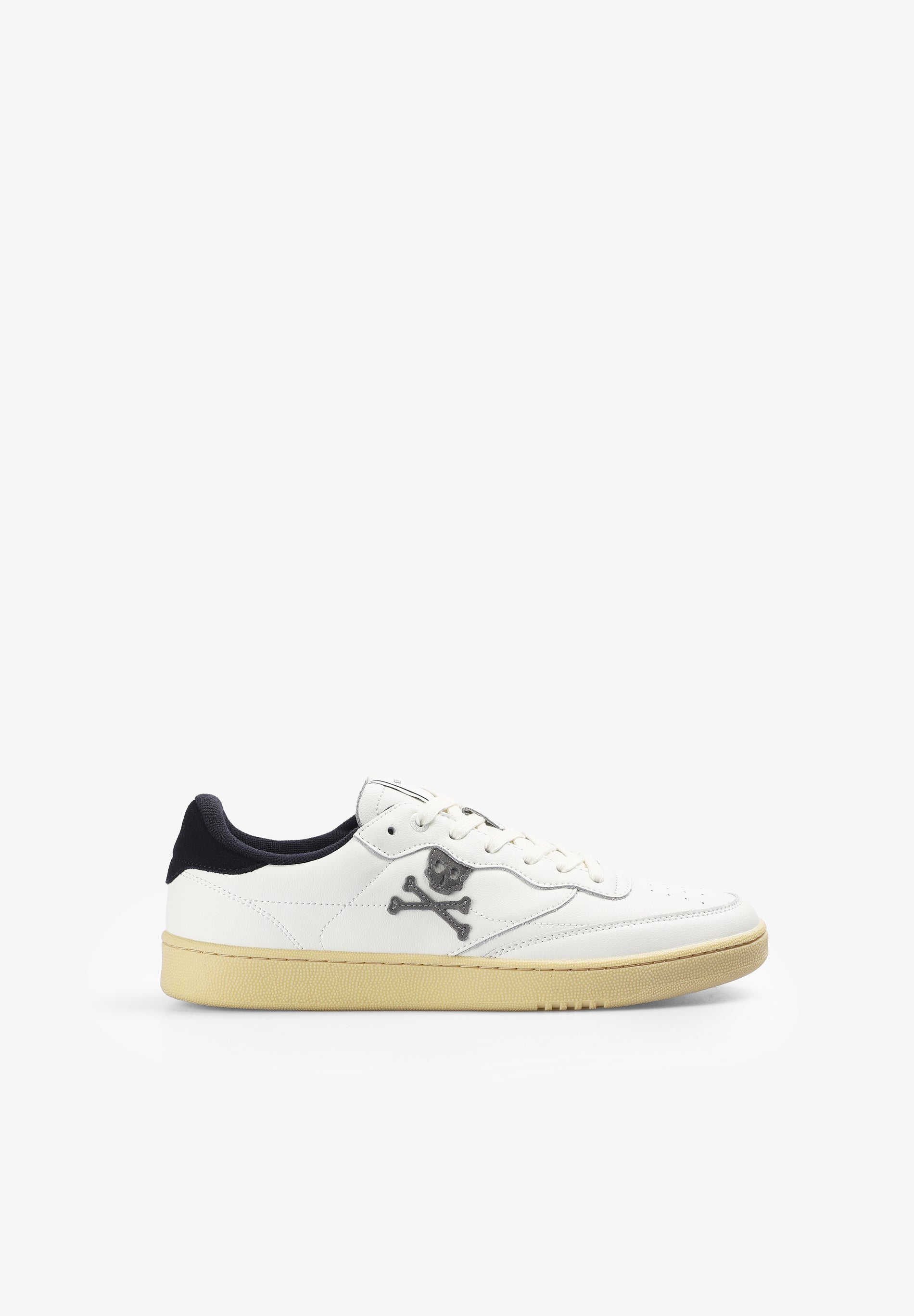 SNEAKERS CALAVERA PIEL