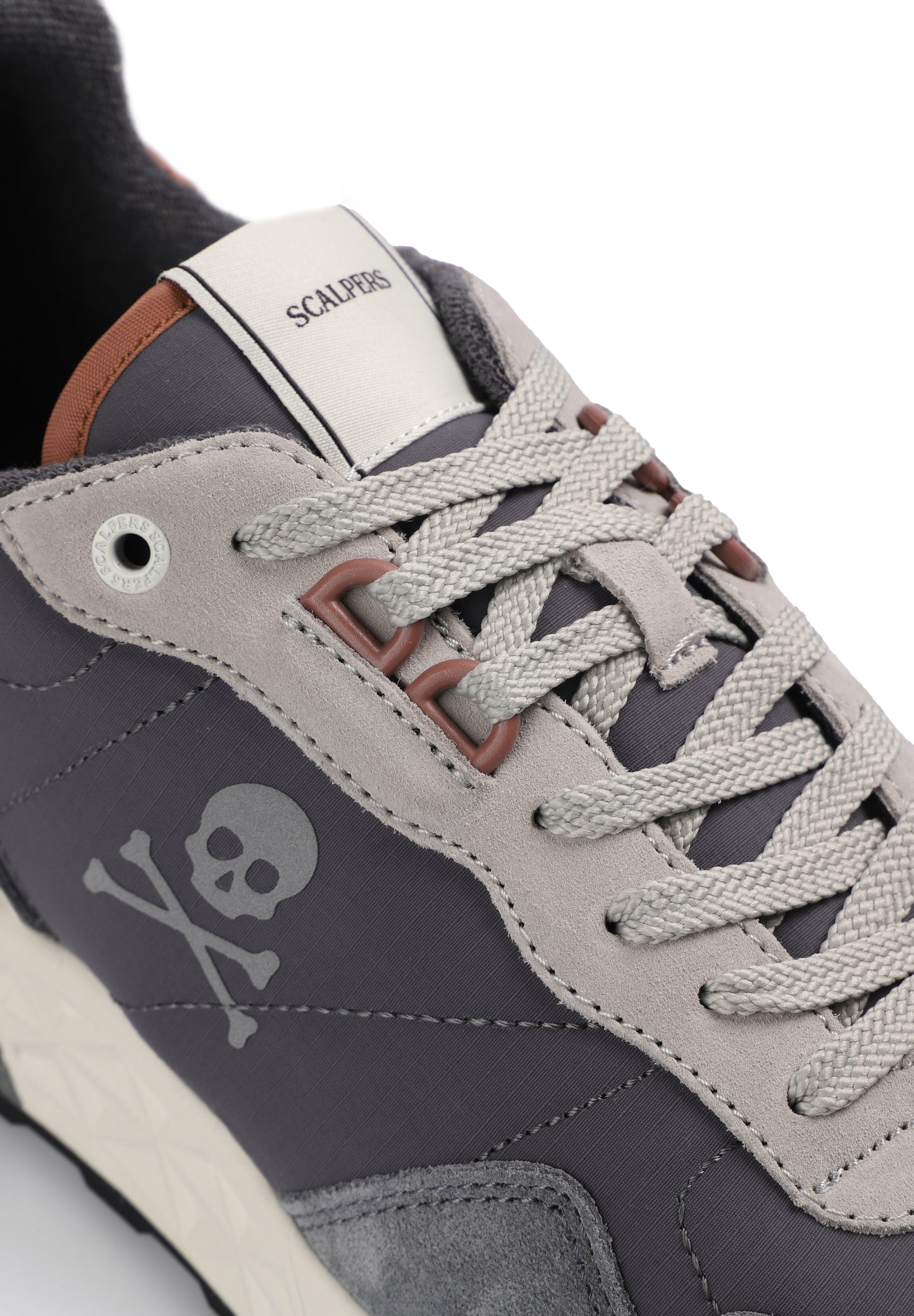 SNEAKERS CALAVERA ANTE - Scalpers