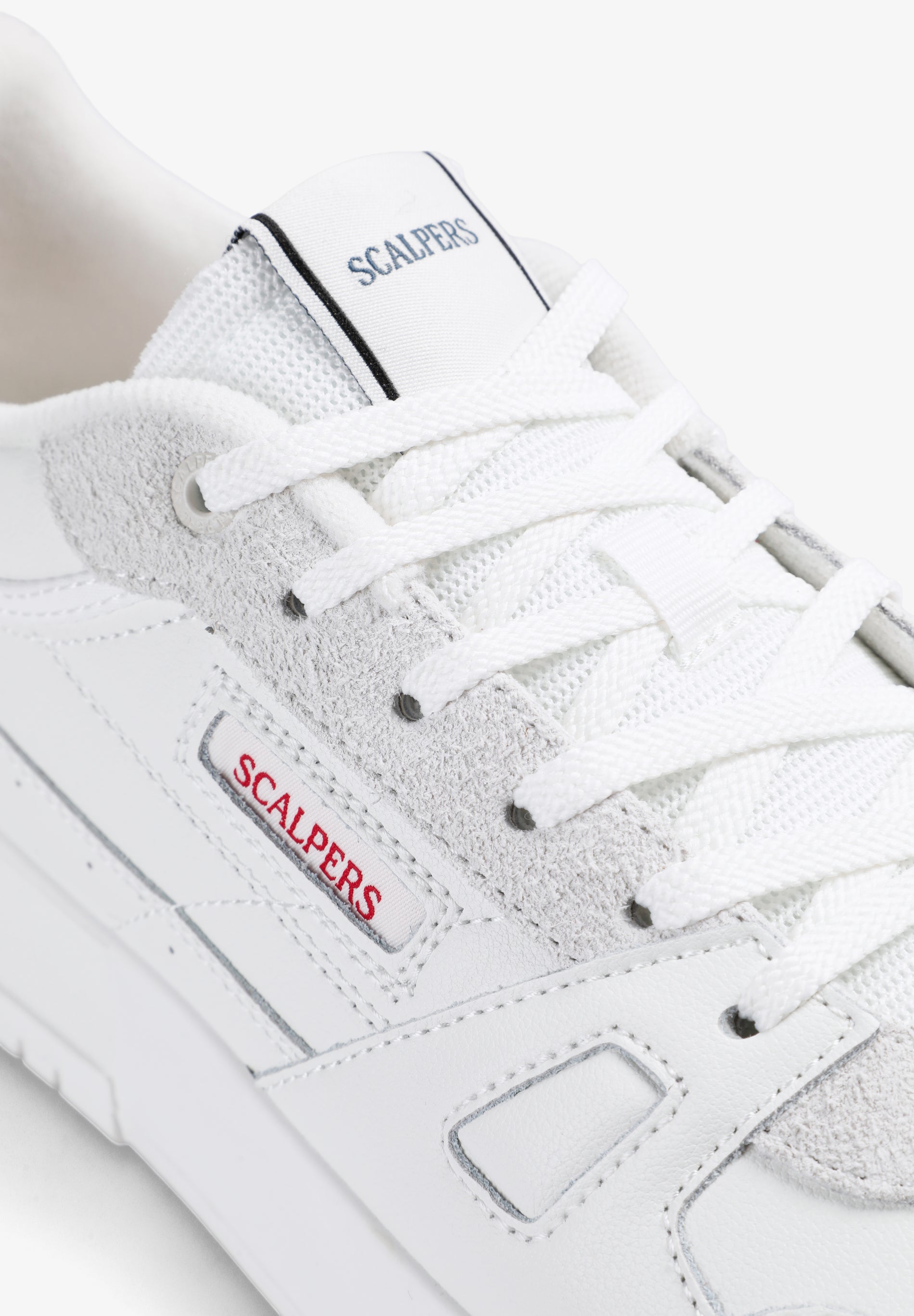 SNEAKERS CALAVERA PIEL - Scalpers