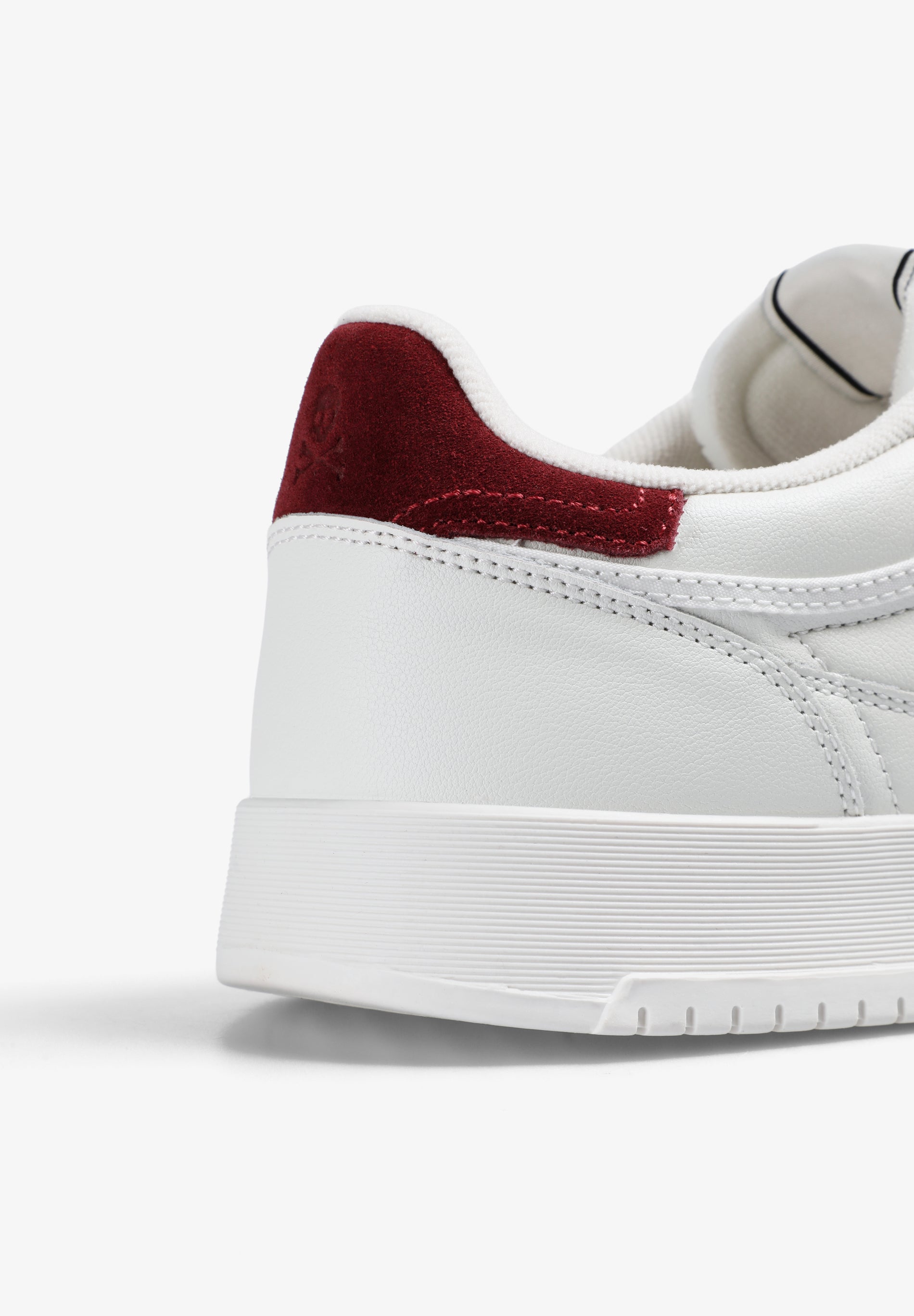 SNEAKERS CALAVERA PIEL - Scalpers