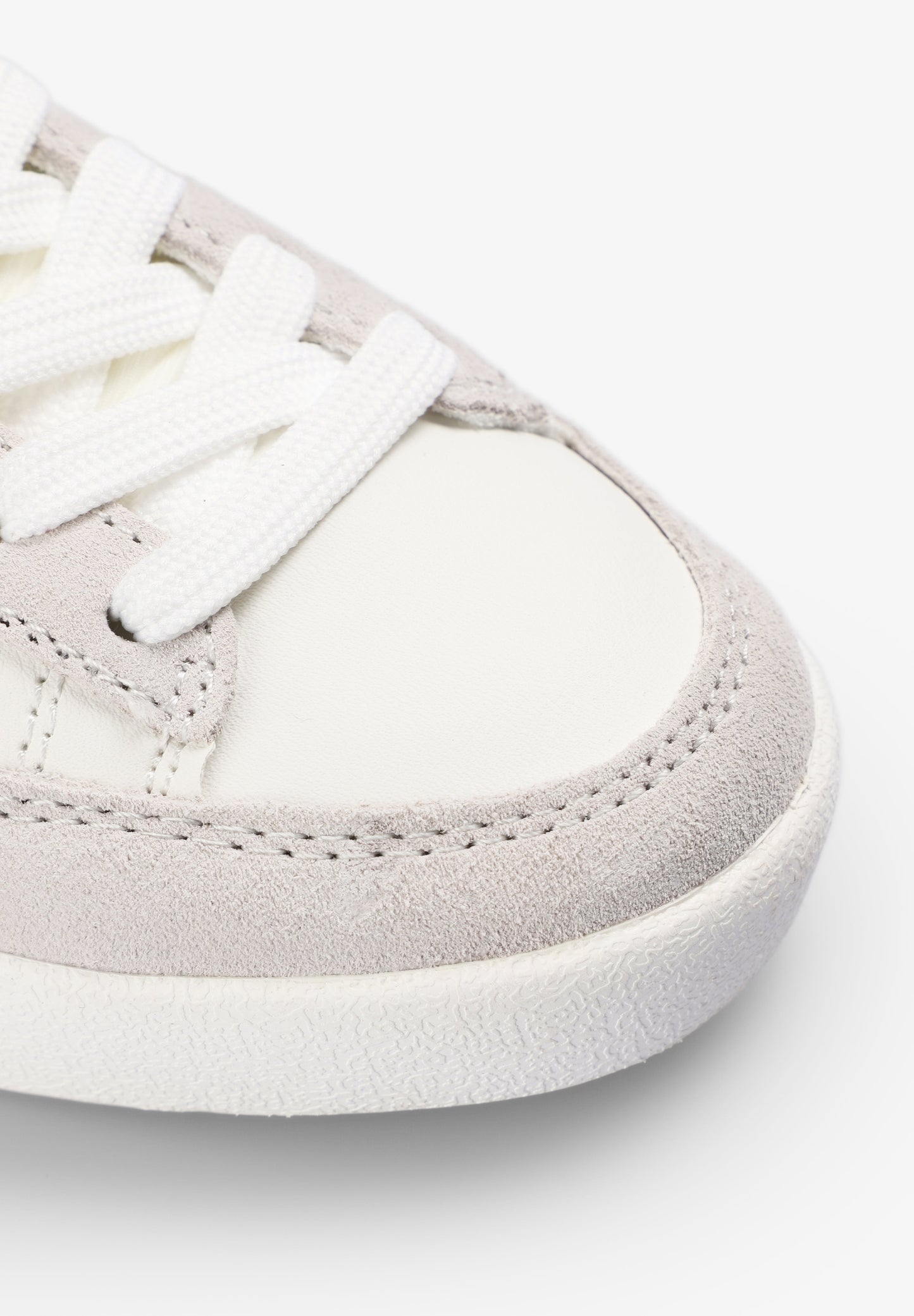 SNEAKERS CALAVERA CONTRASTE