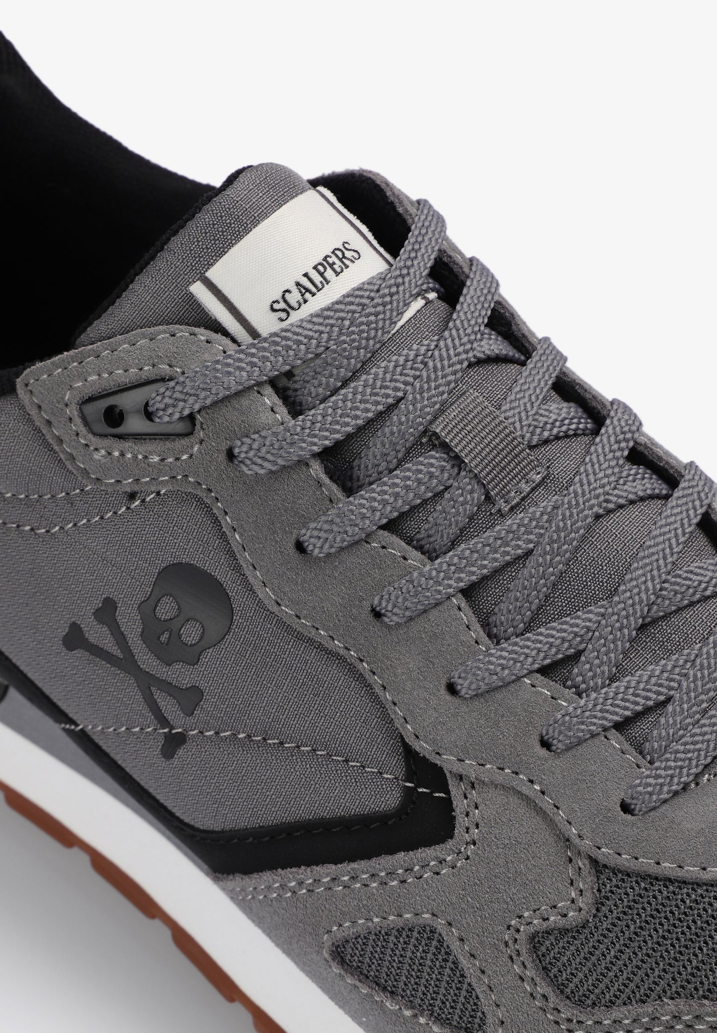 SCNUBRYAN SNEAKERS