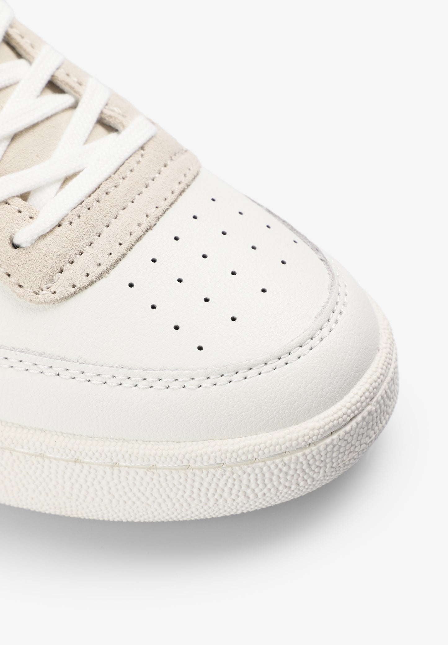 SNEAKERS PIEL CALAVERA