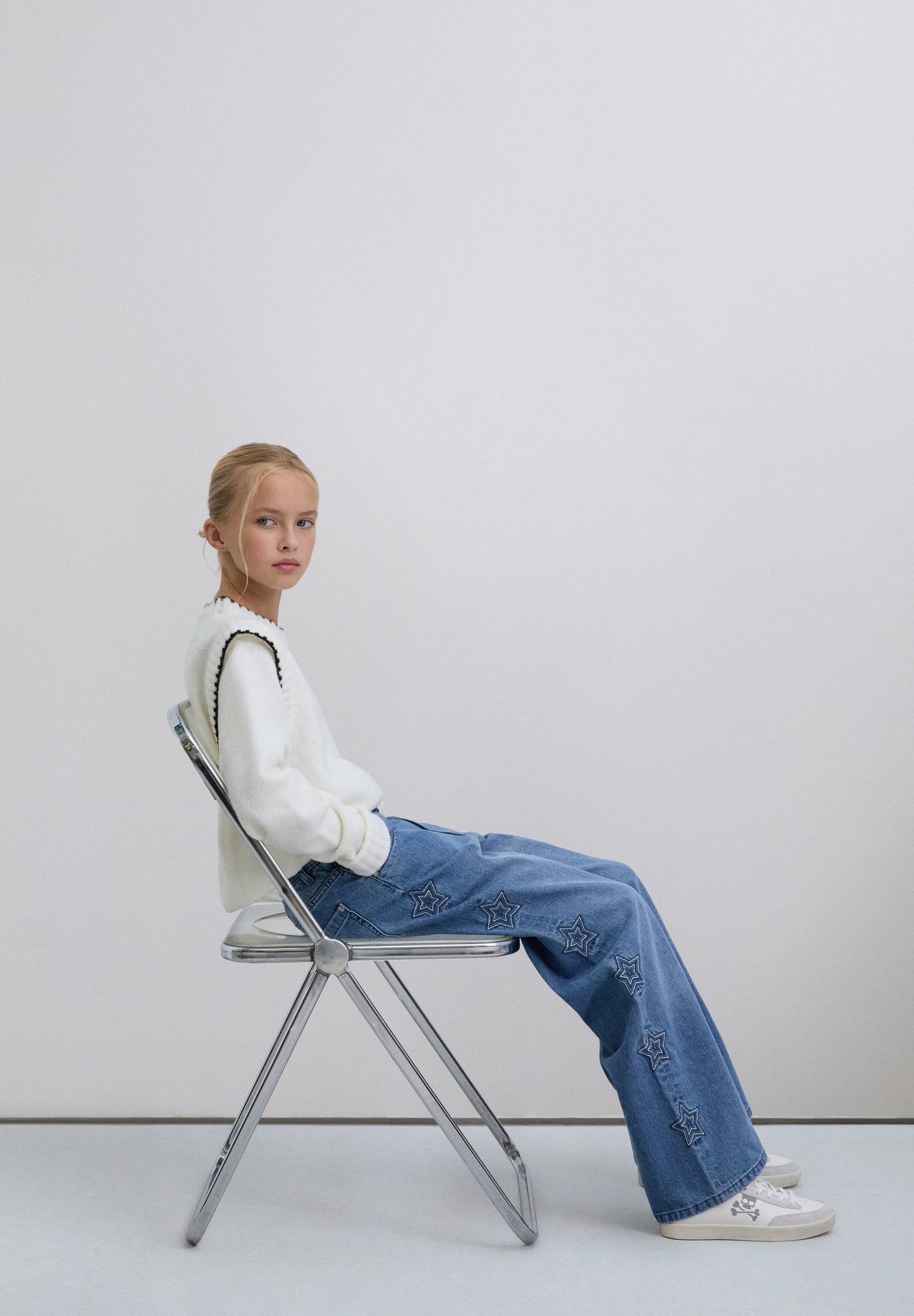 PANTALÓN WIDE LEG ESTRELLAS BORDADAS