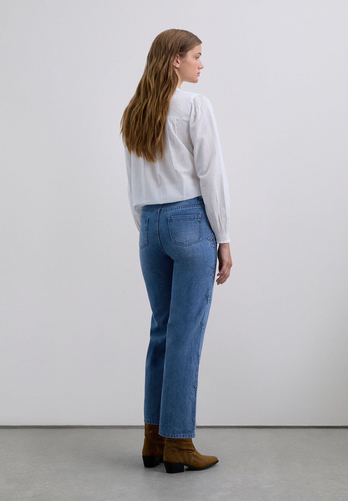 PANTALÓN WIDE LEG ESTRELLAS BORDADAS