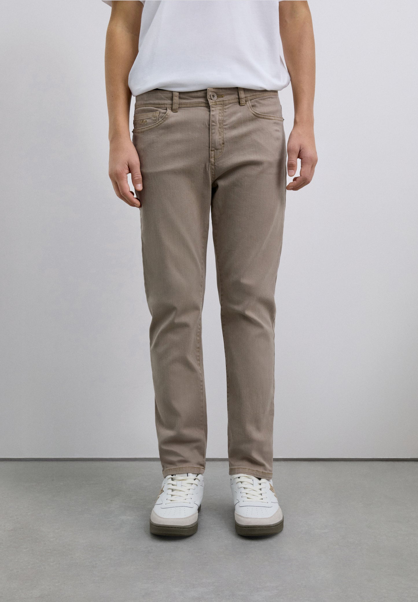 PANTALÓN CHINO BÁSICO