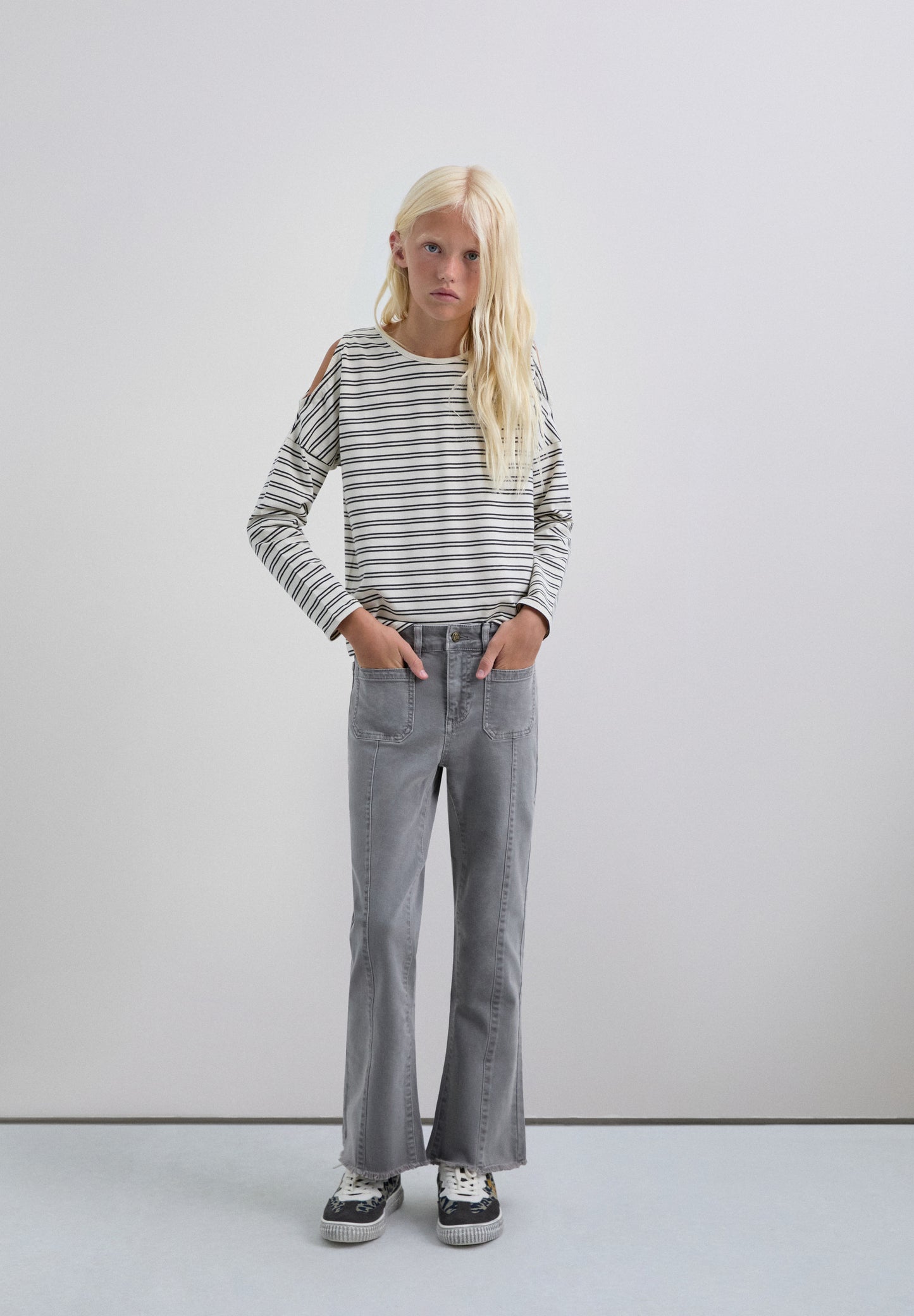 PANTALÓN FLARE FLECOS