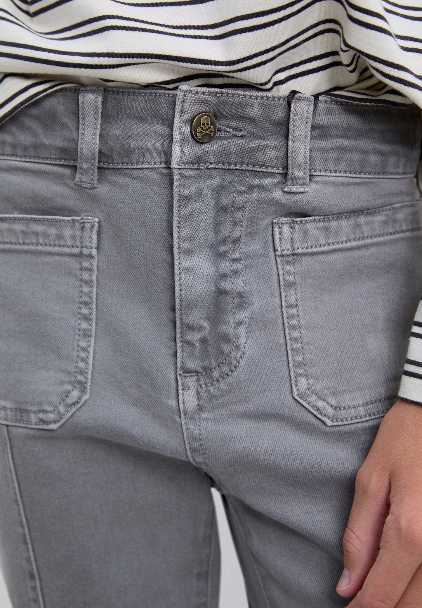 PANTALÓN FLARE FLECOS