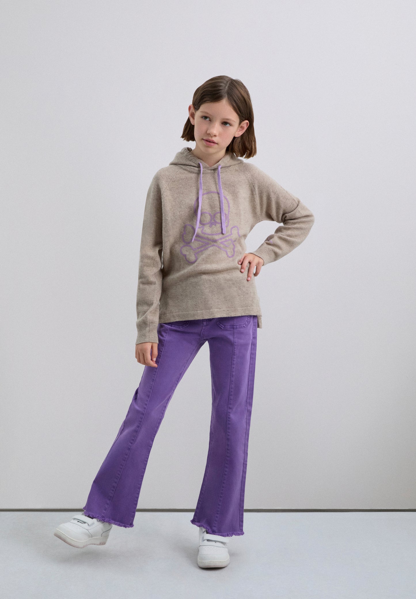 PANTALÓN FLARE FLECOS