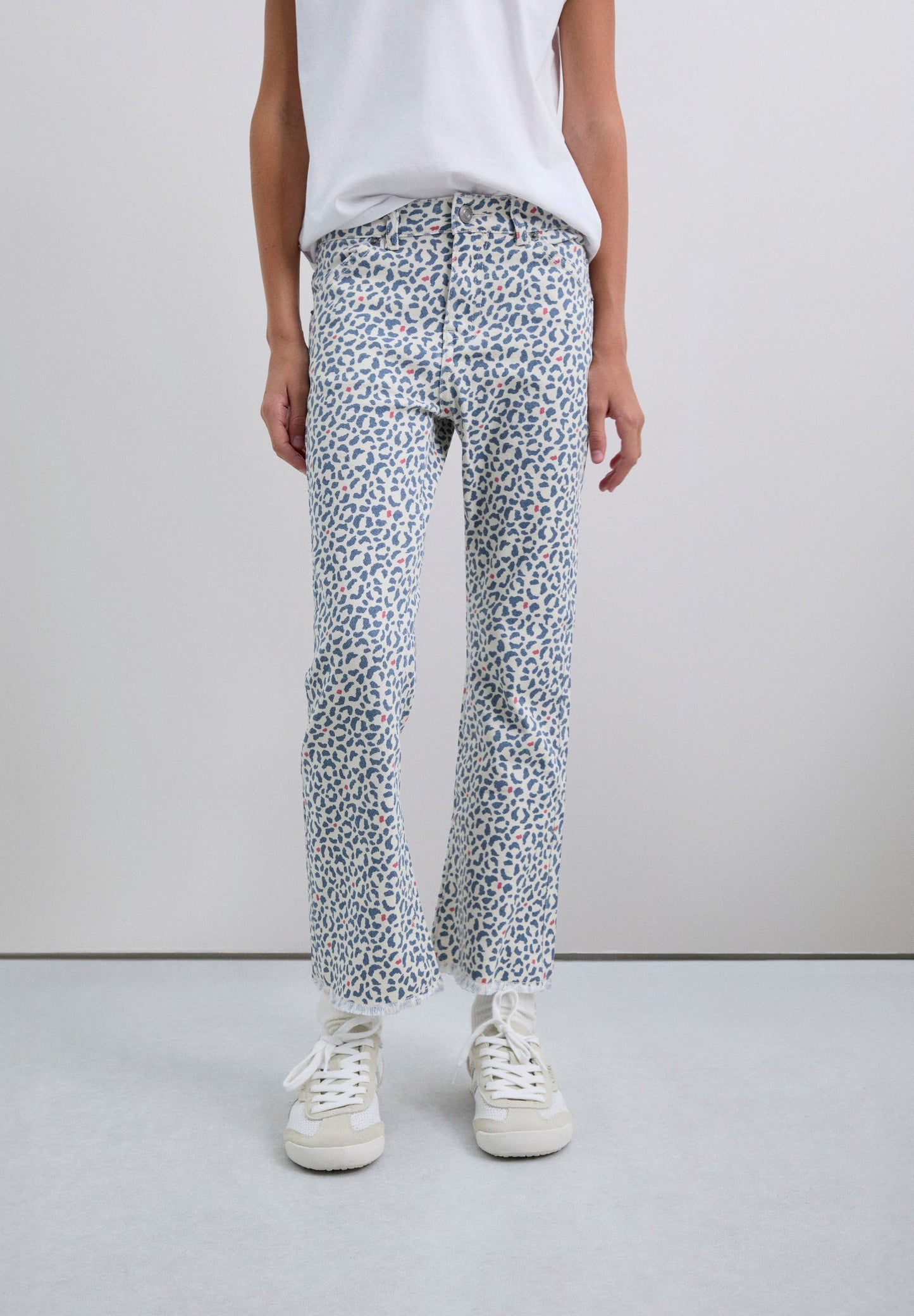 PANTALÓN FLARE ESTAMPADO