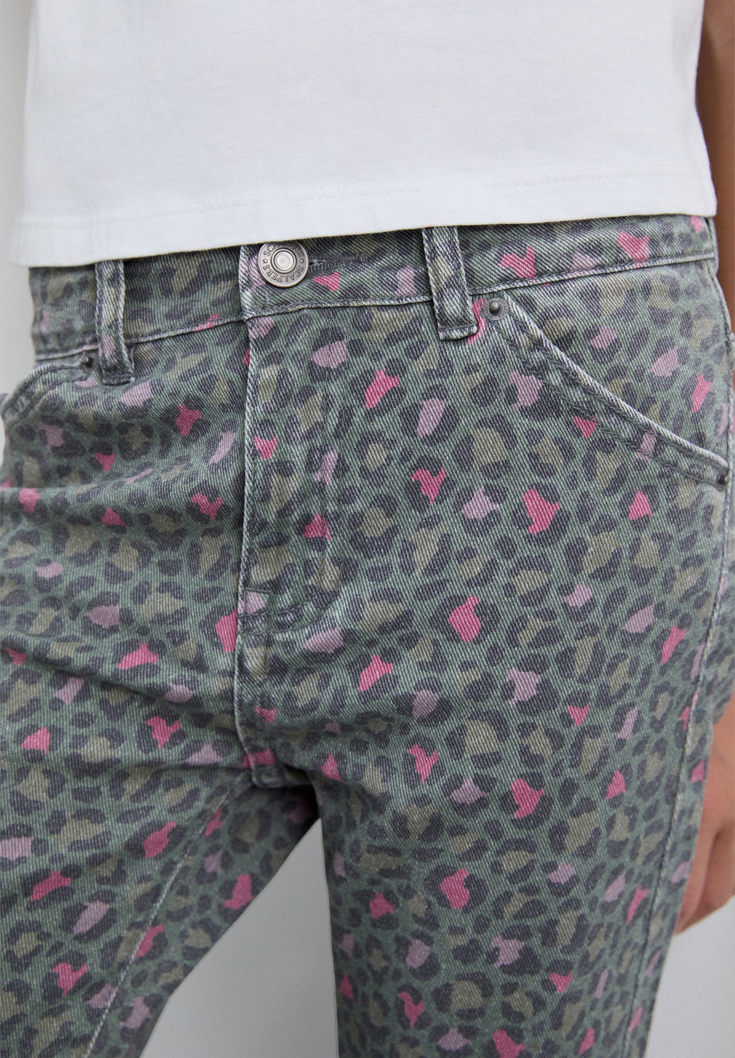 PANTALÓN FLARE ESTAMPADO