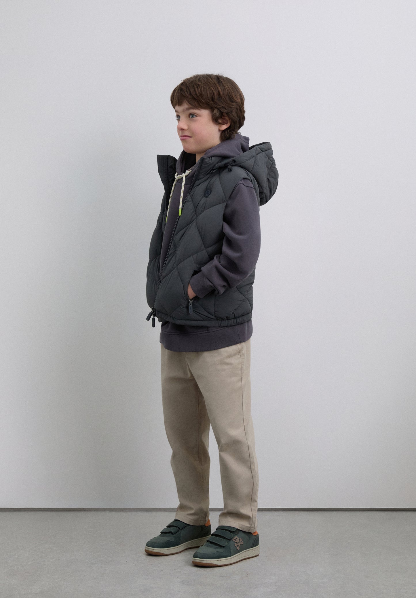 CHALECO ACOLCHADO CAPUCHA CALAVERA