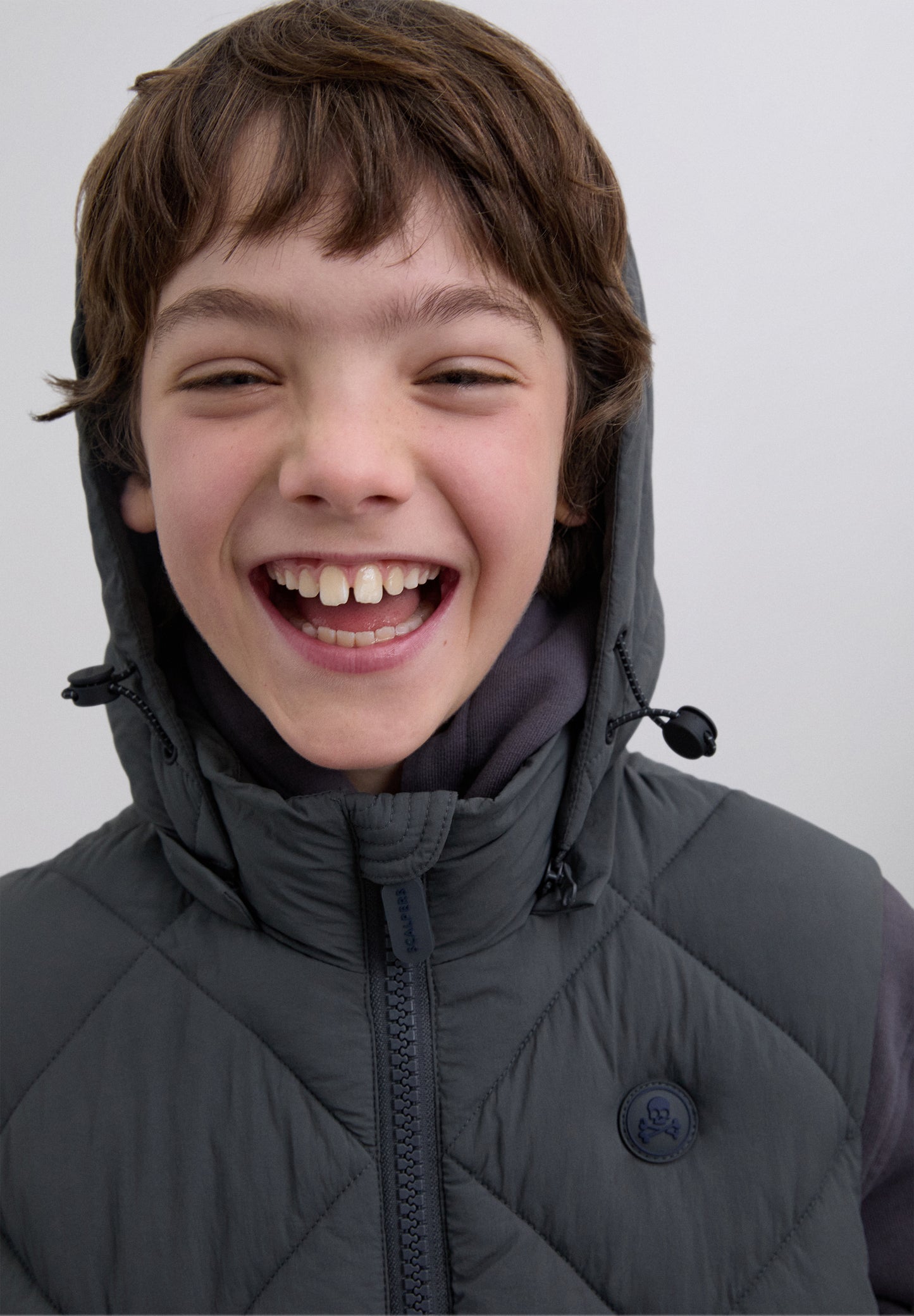 CHALECO ACOLCHADO CAPUCHA CALAVERA