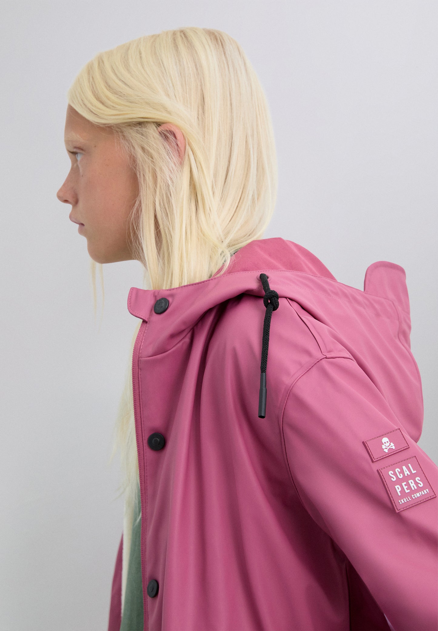 CHAQUETA IMPERMEABLE