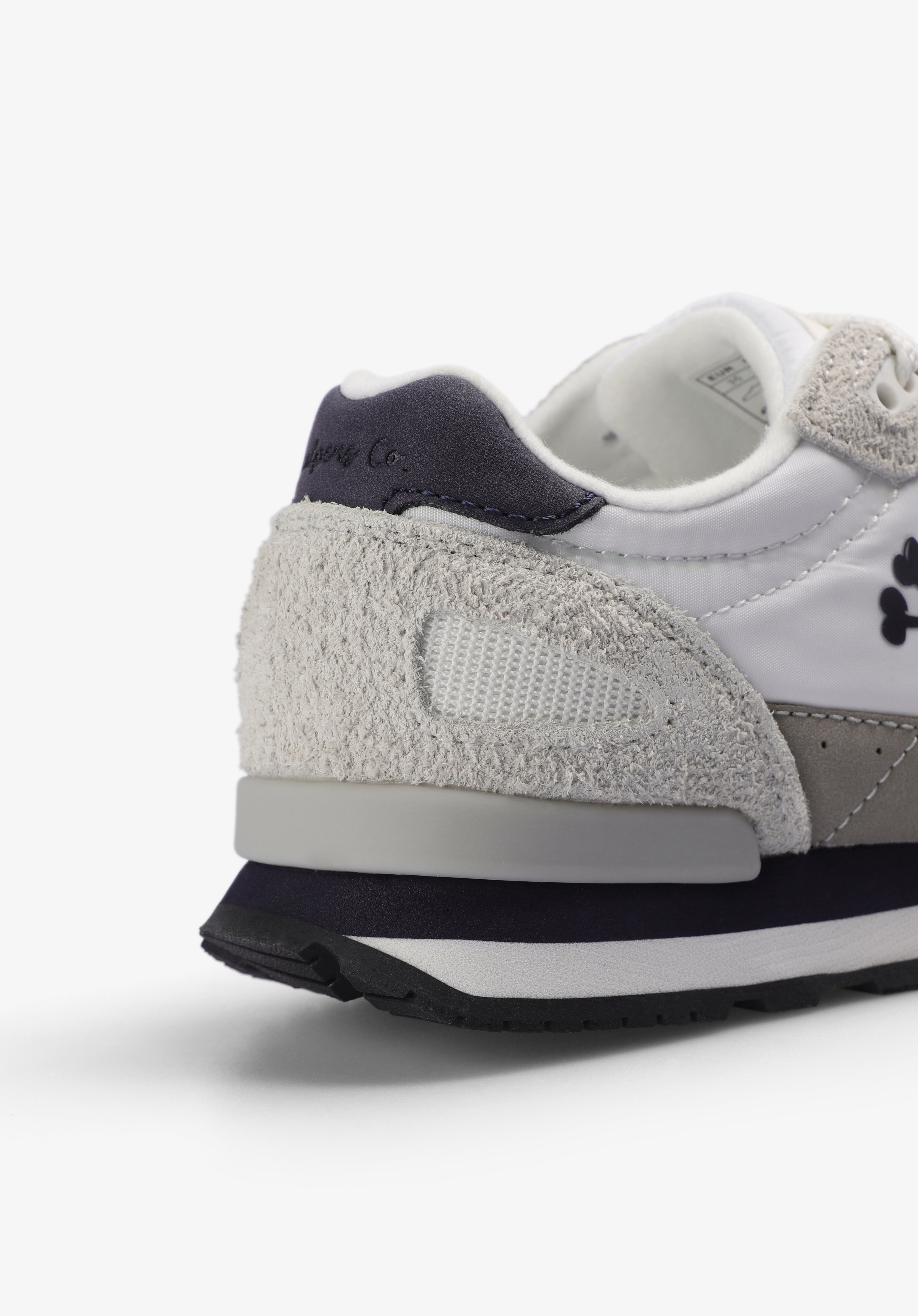 SNEAKERS PIEL CALAVERA LATERAL - Scalpers