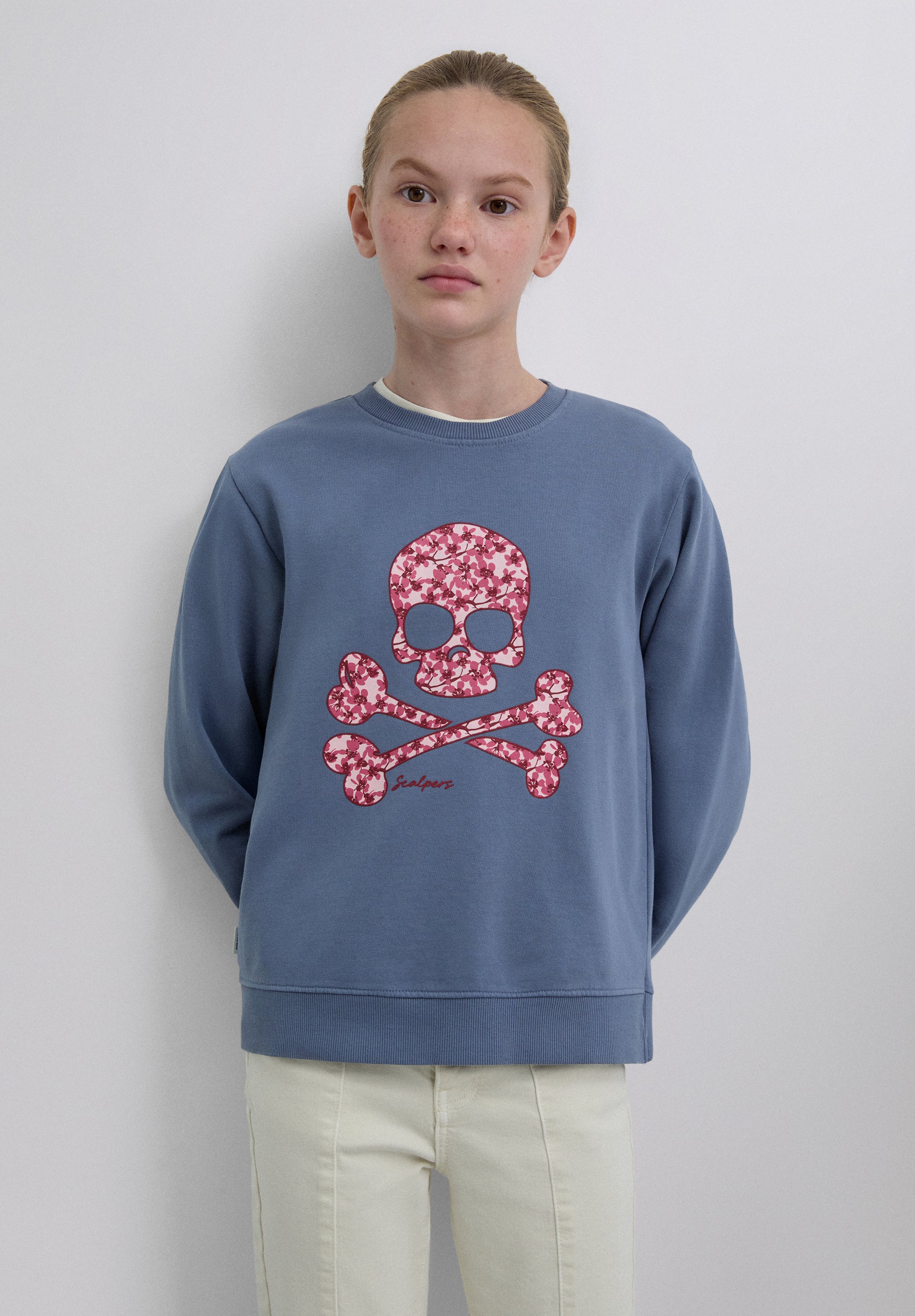 SUDADERA ESTAMPADO FLORAL