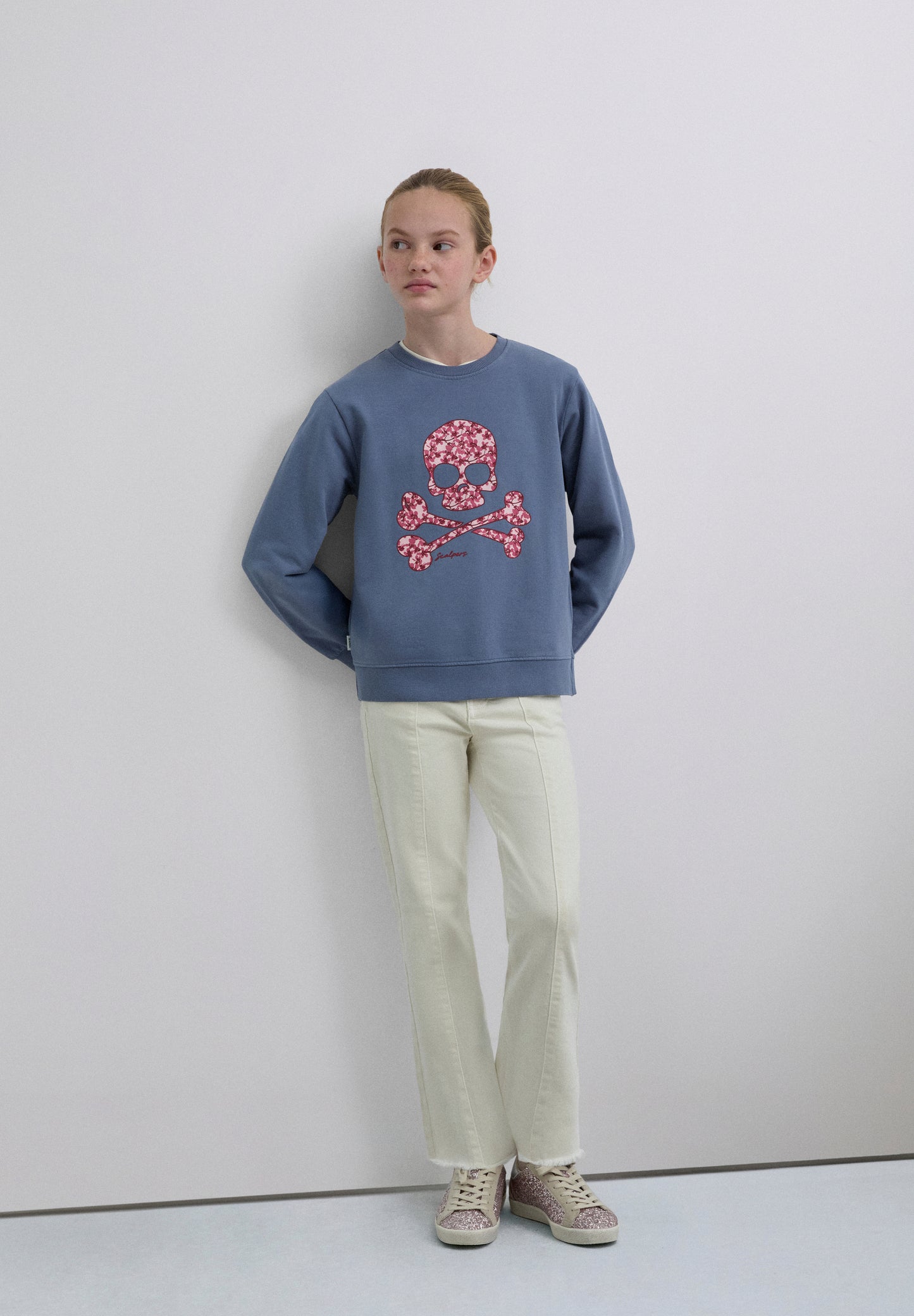 SUDADERA ESTAMPADO FLORAL