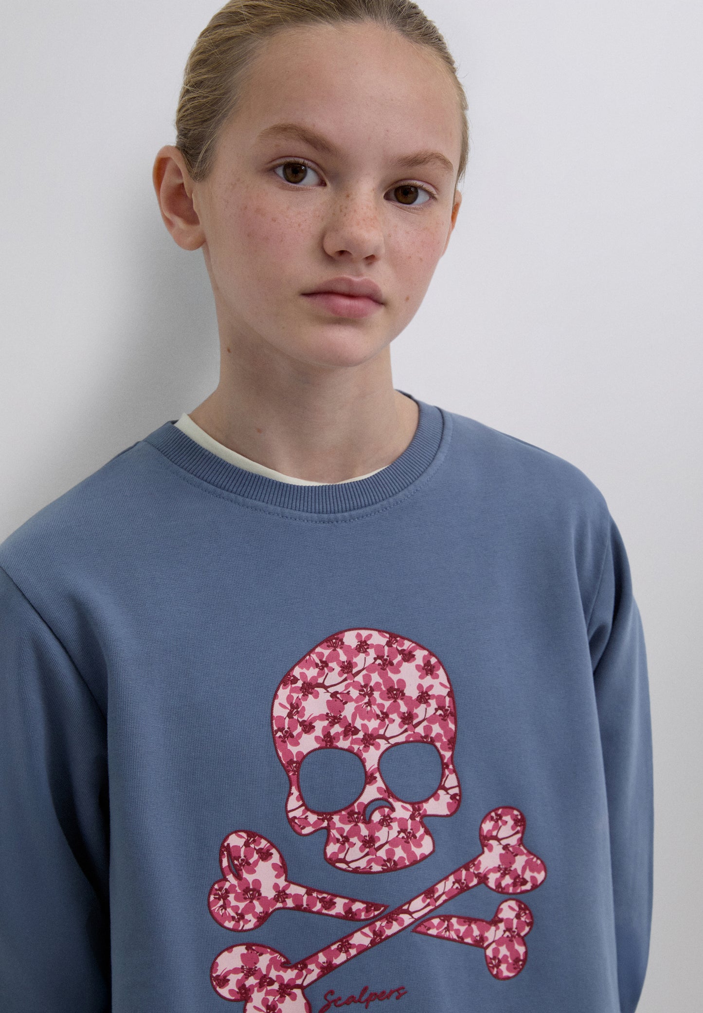 SUDADERA ESTAMPADO FLORAL