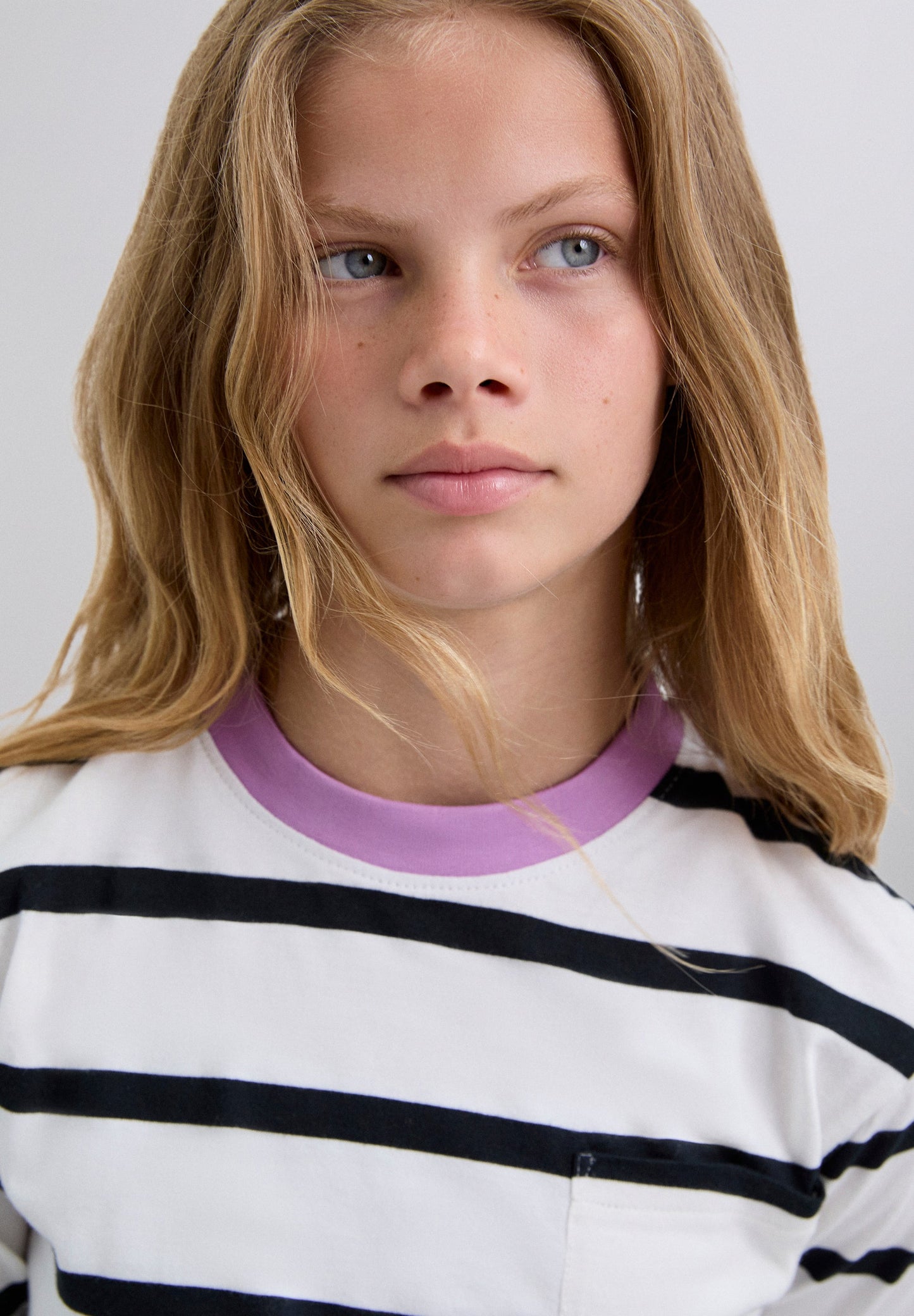 CAMISETA RAYAS CONTRASTE