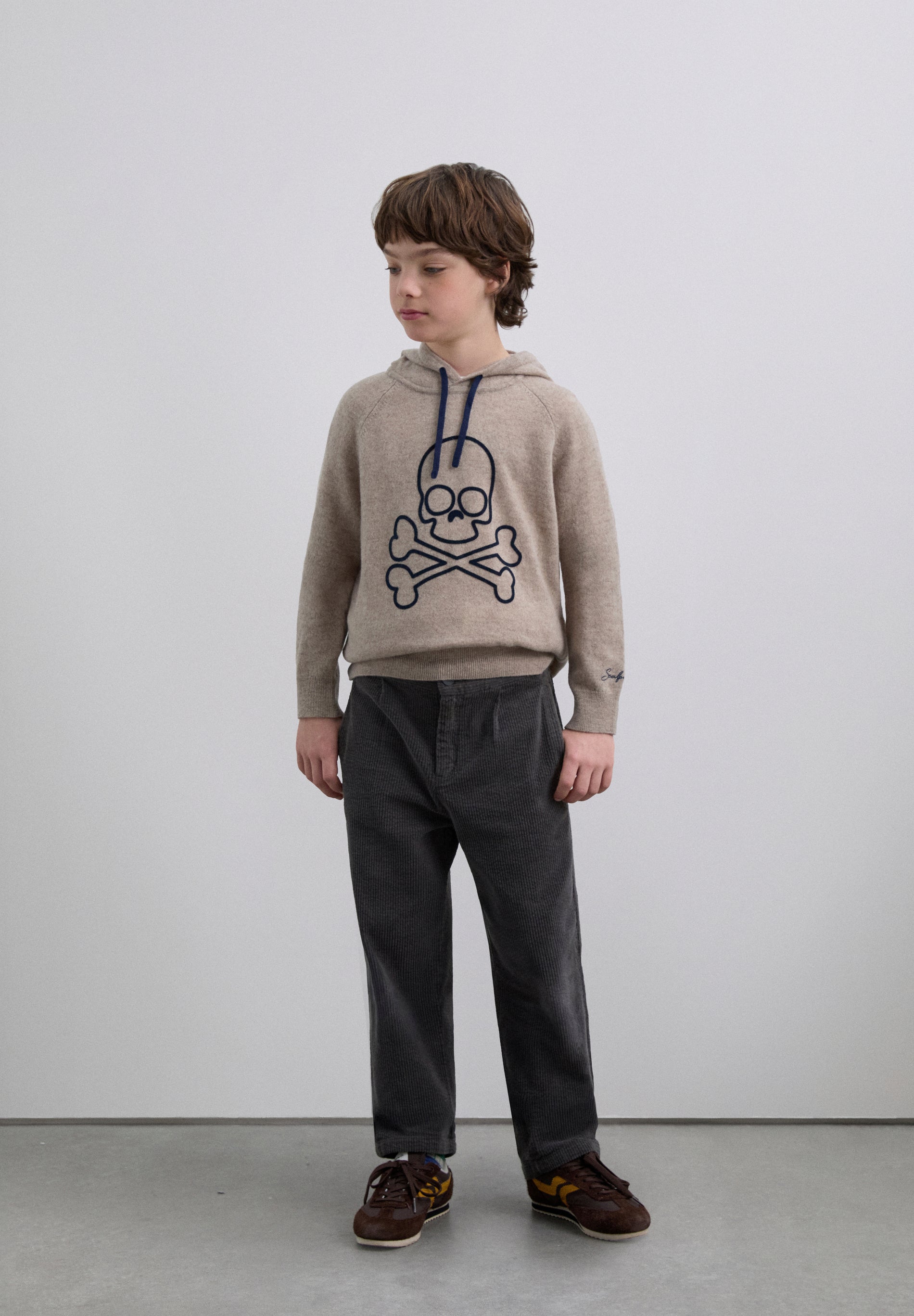 JERSEY CALAVERA CON CAPUCHA