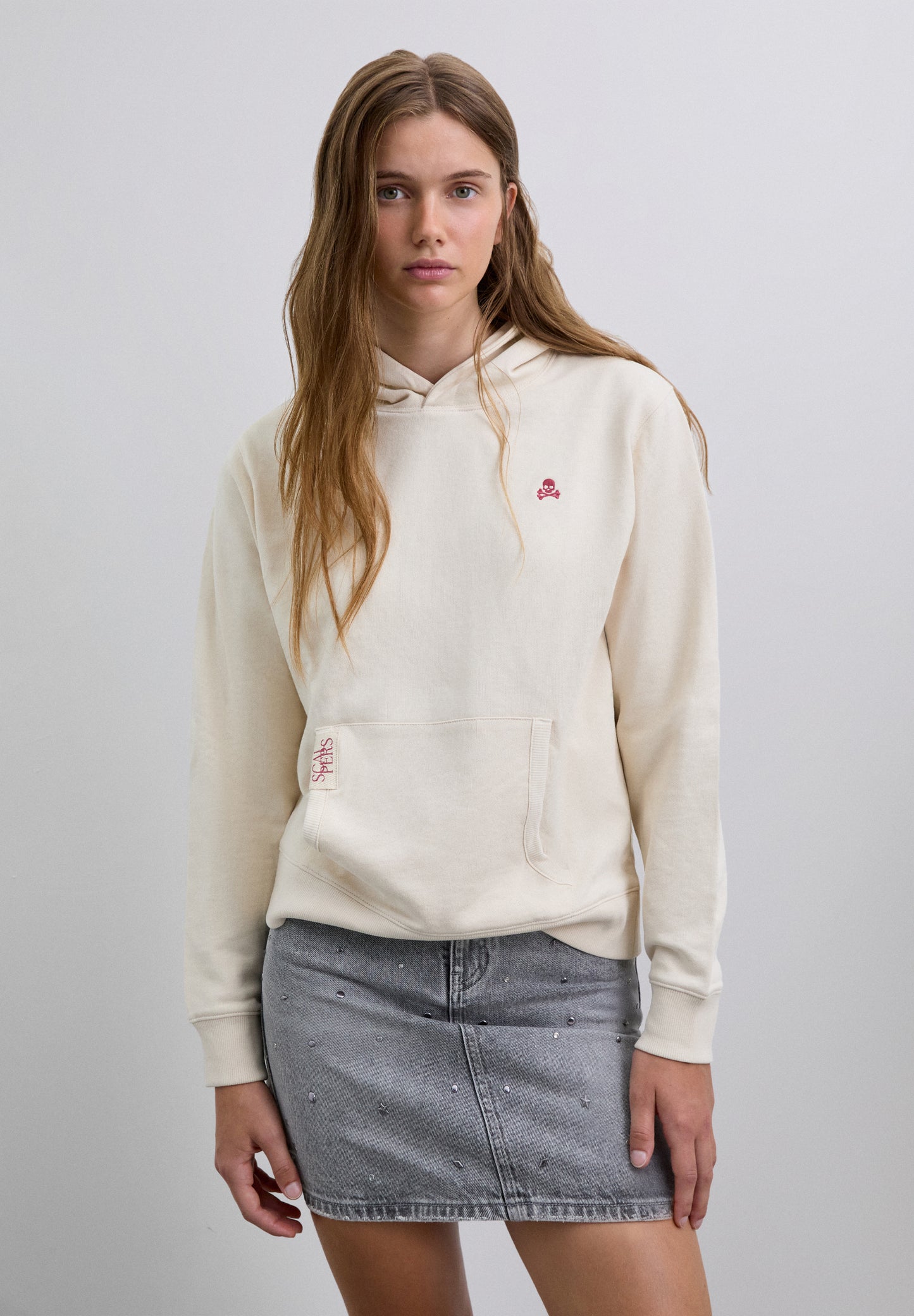 SUDADERA CAPUCHA CALAVERA BORDADA