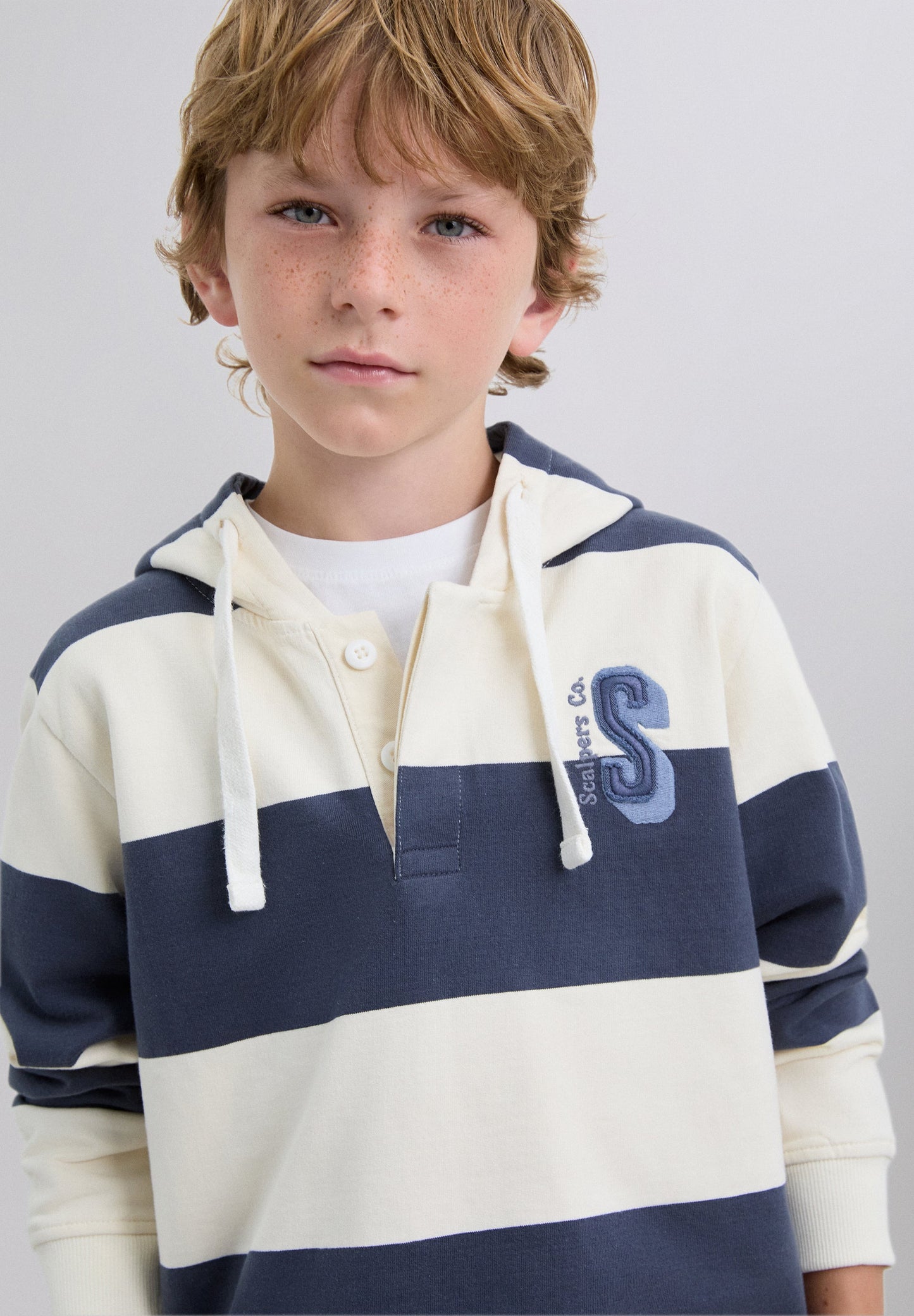 SUDADERA RAYAS CAPUCHA CALAVERA