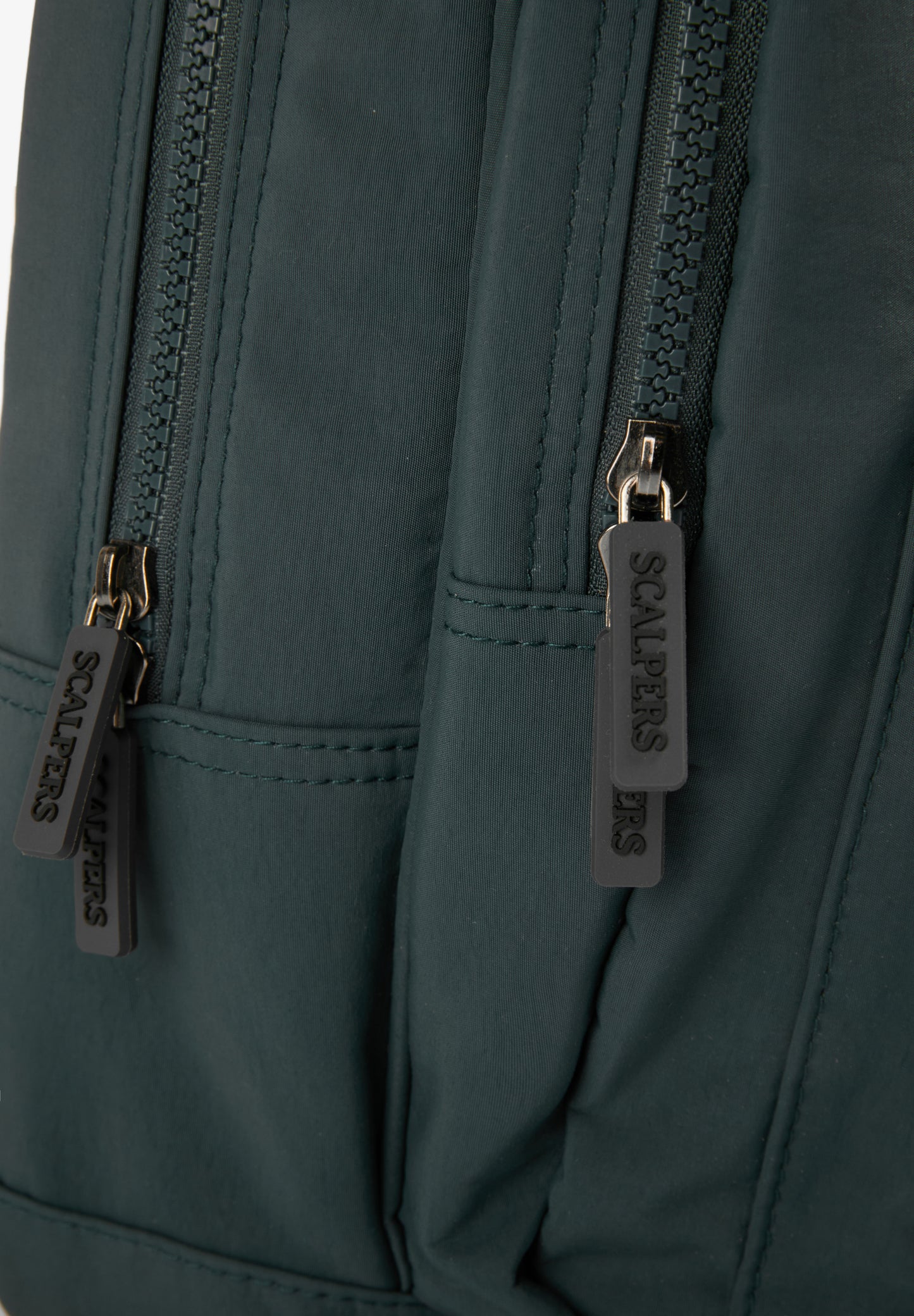 MOCHILA TÉCNICA CALAVERA