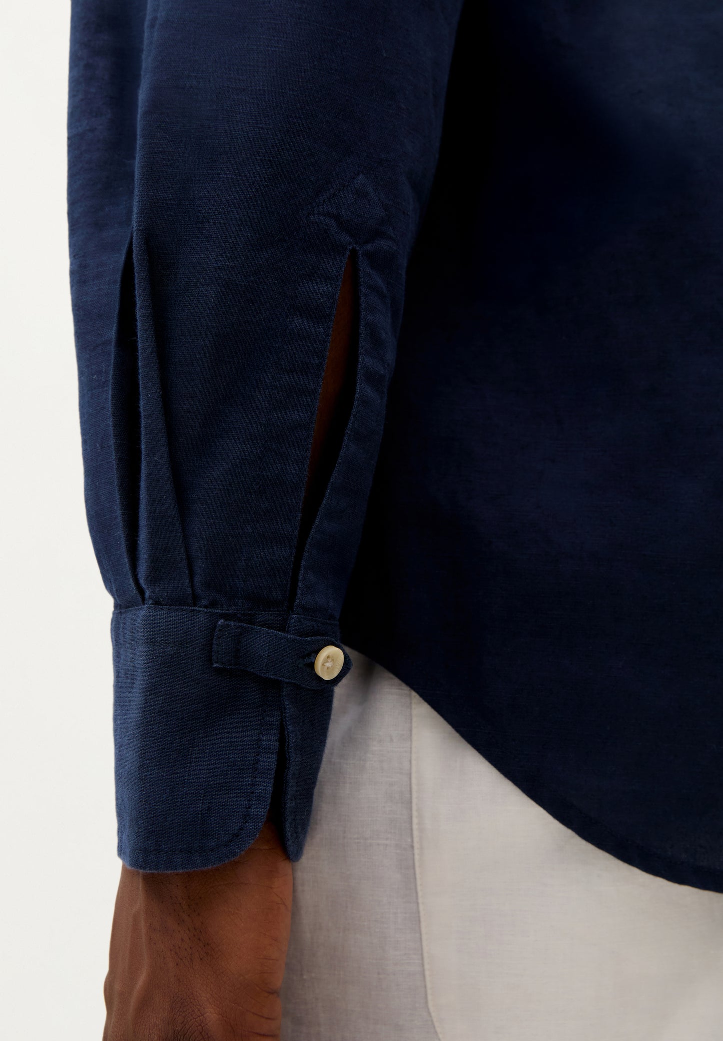 SCMOMENTOMAO OE SHIRT