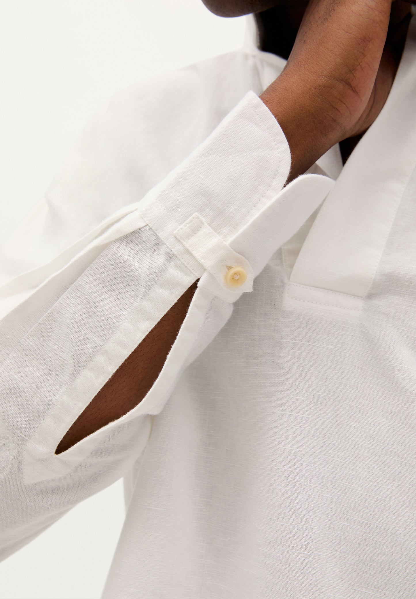 SCMOMENTOMAO OE SHIRT