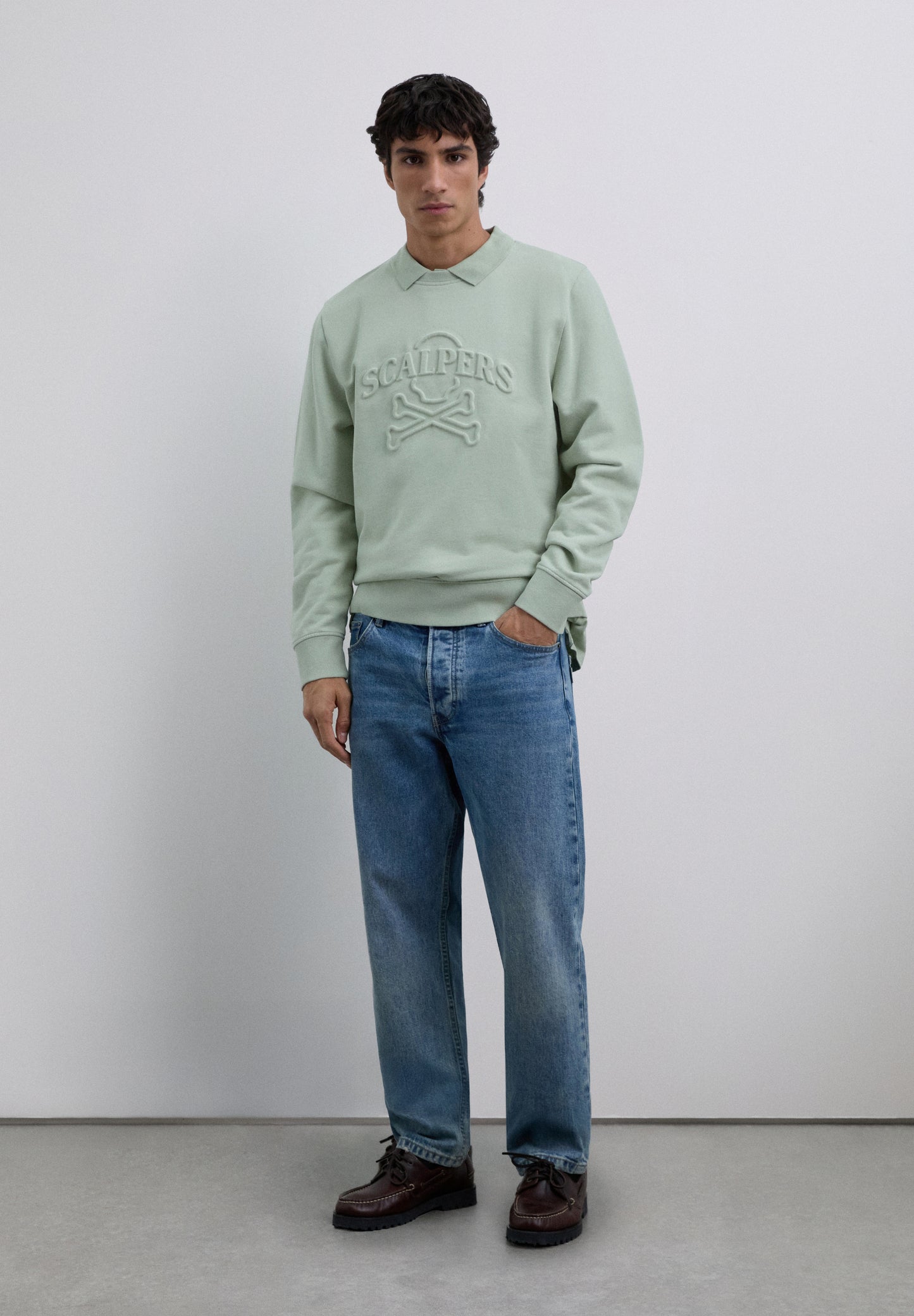 SUDADERA LOGO RELIEVE