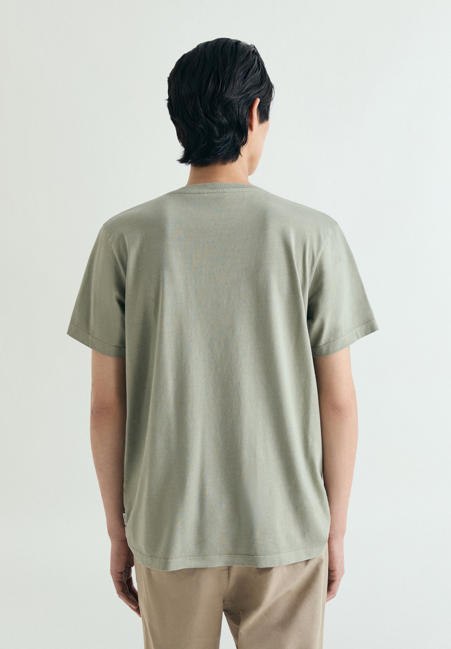 CAMISETA BORDADA EFECTO WASHED