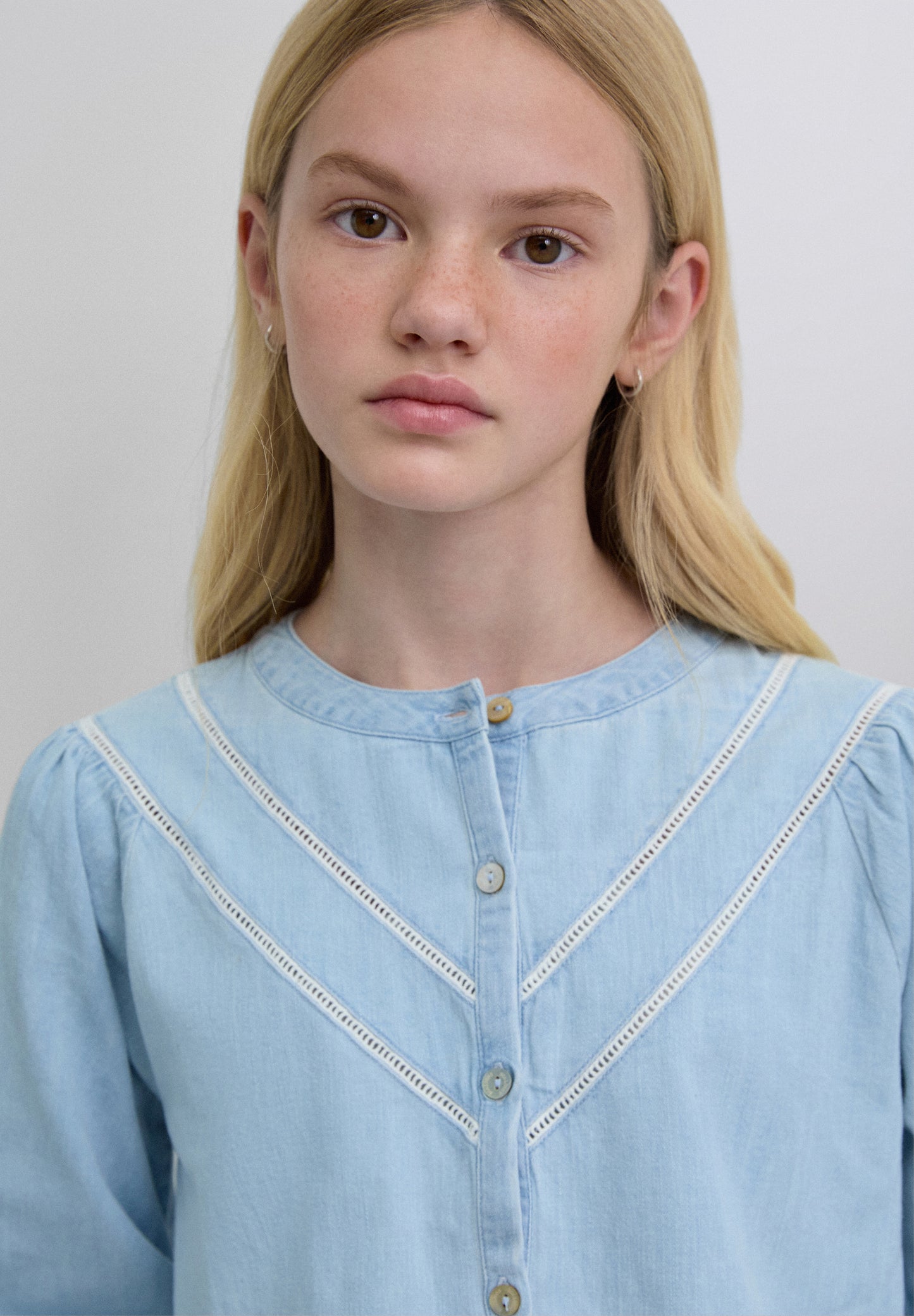 CAMISA MANGA ABULLONADA