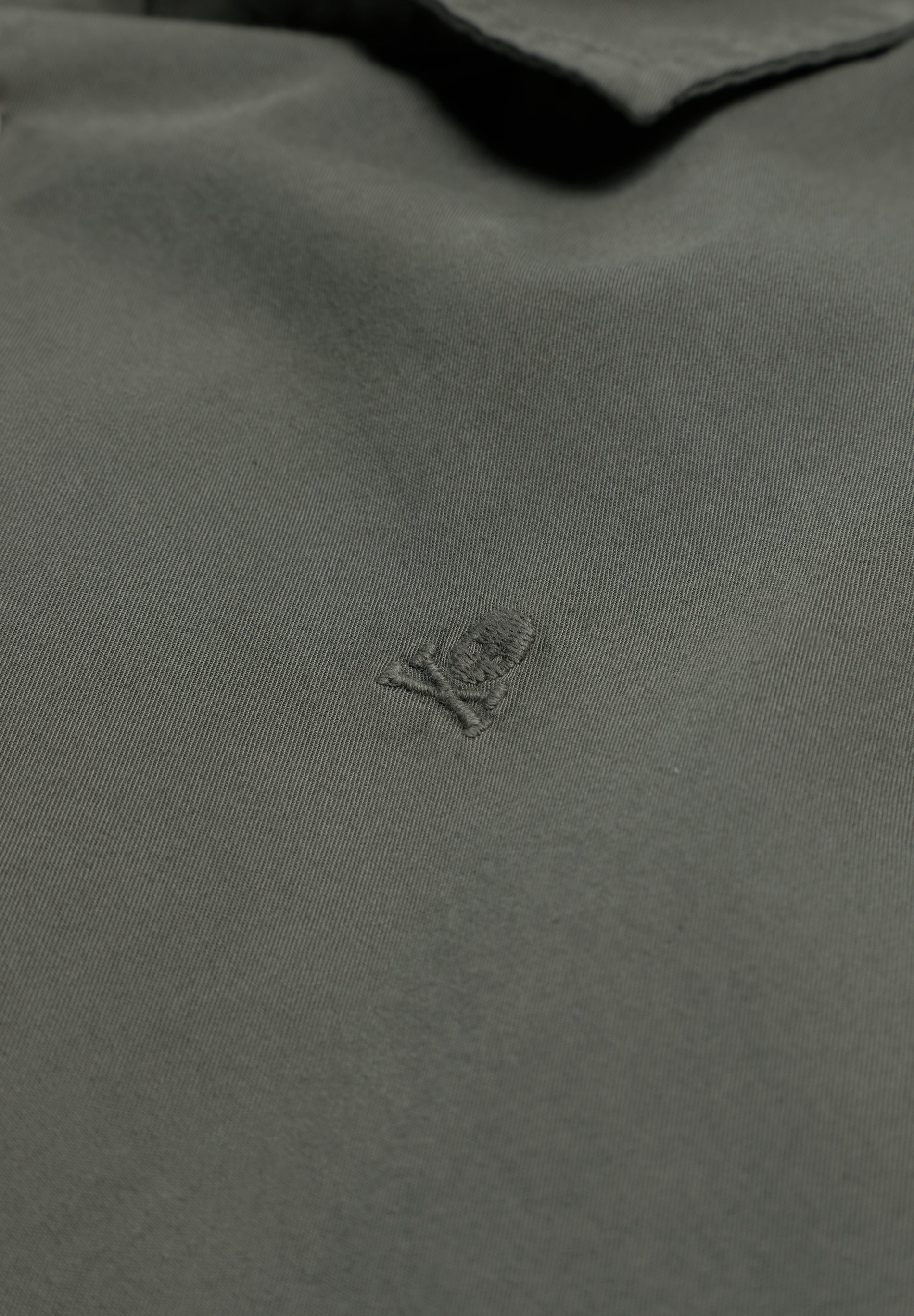 CAMISA REGULAR FIT BORDADA - Scalpers
