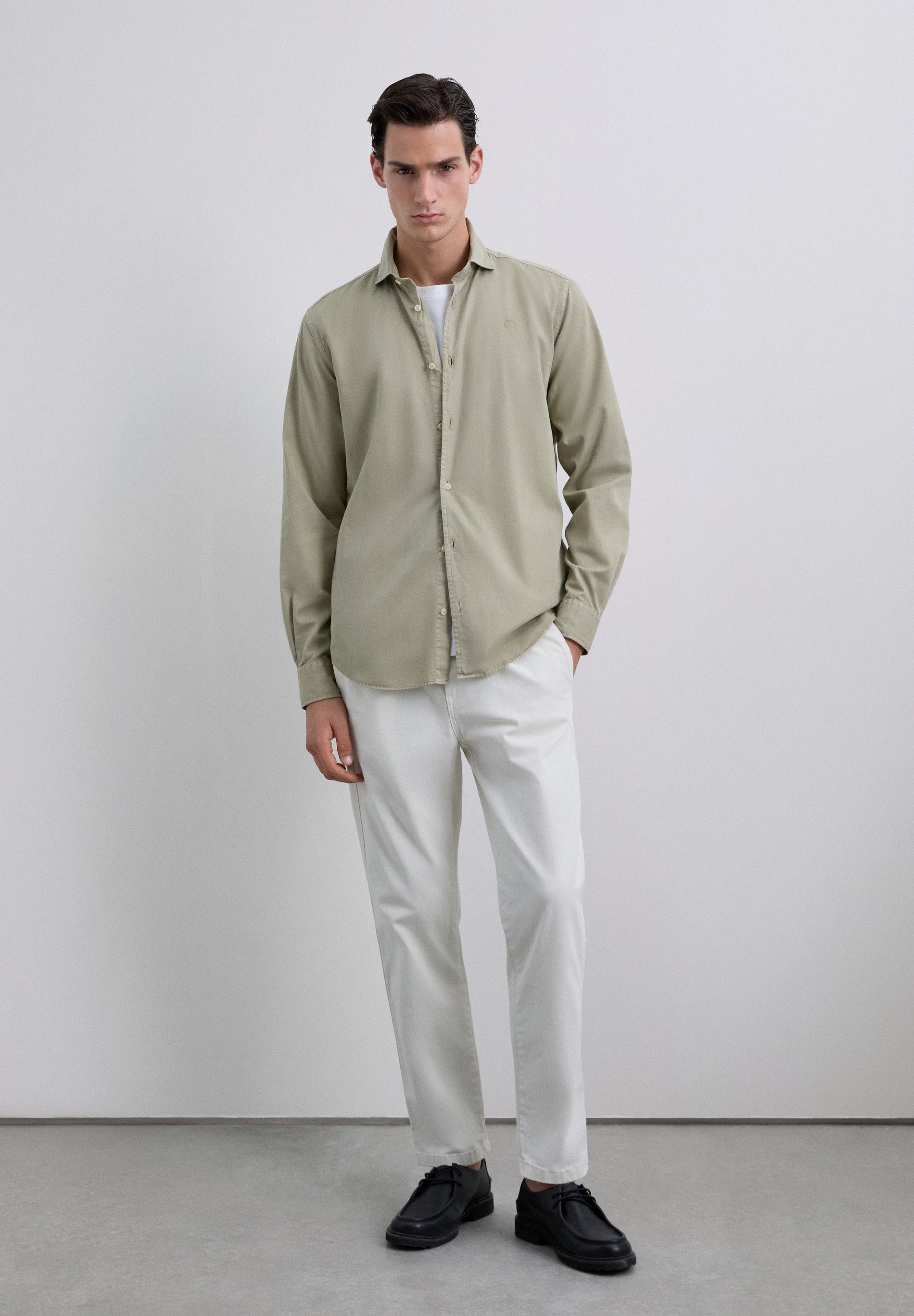 CAMISA REGULAR FIT BORDADA - Scalpers