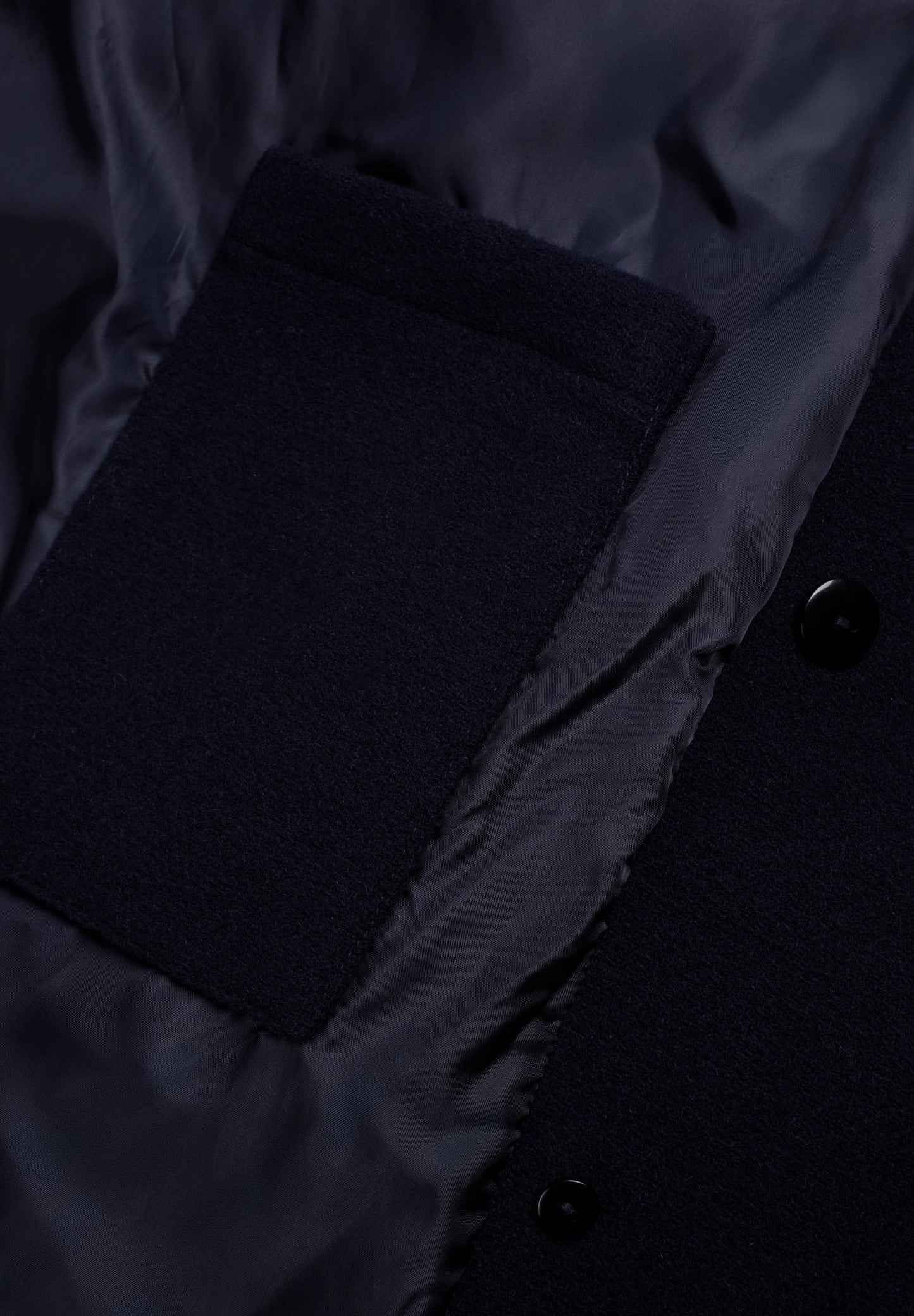 ABRIGO ABOTONADO CRUZADO LANA