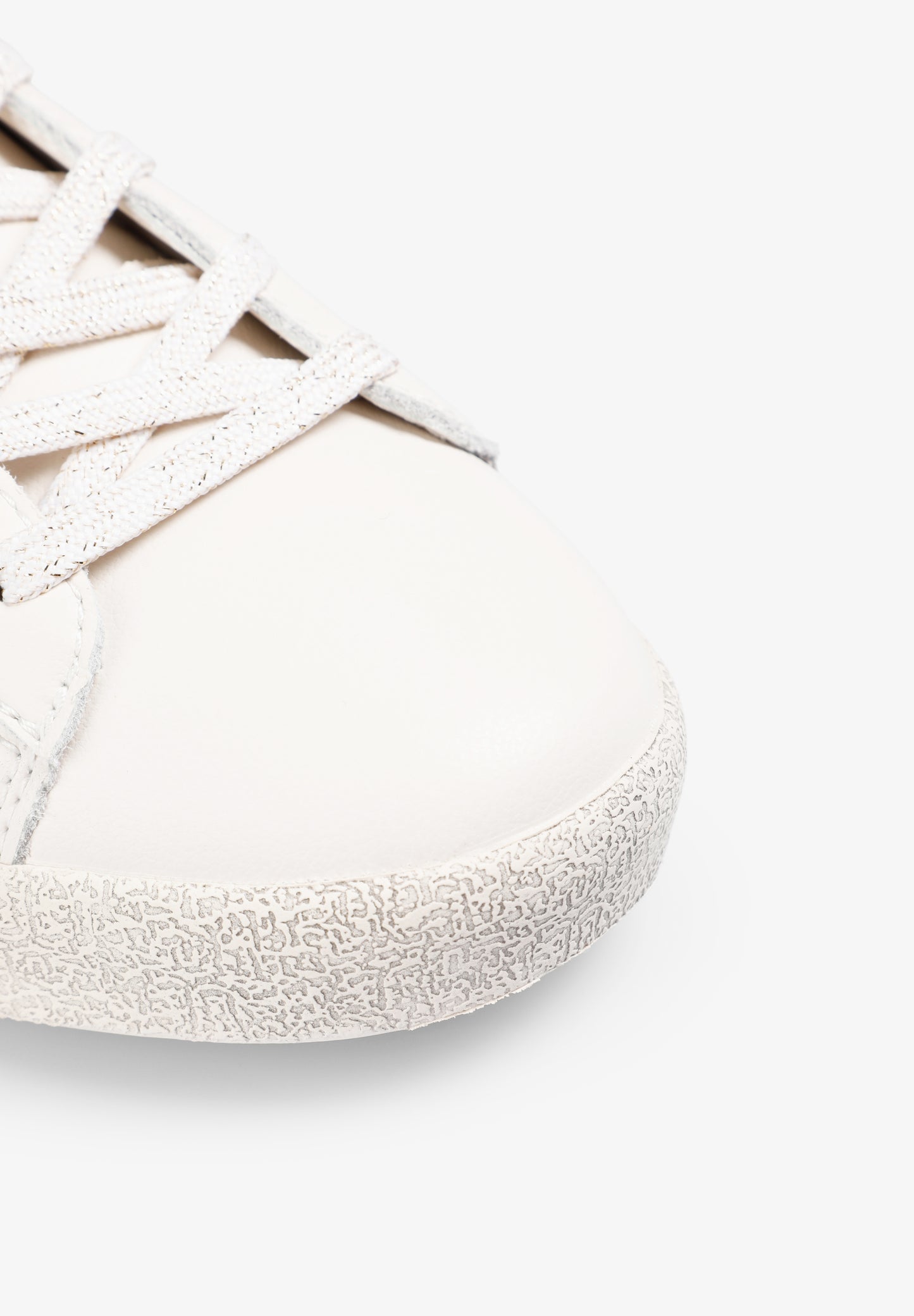 SCHENRY STUDS SNEAKERS