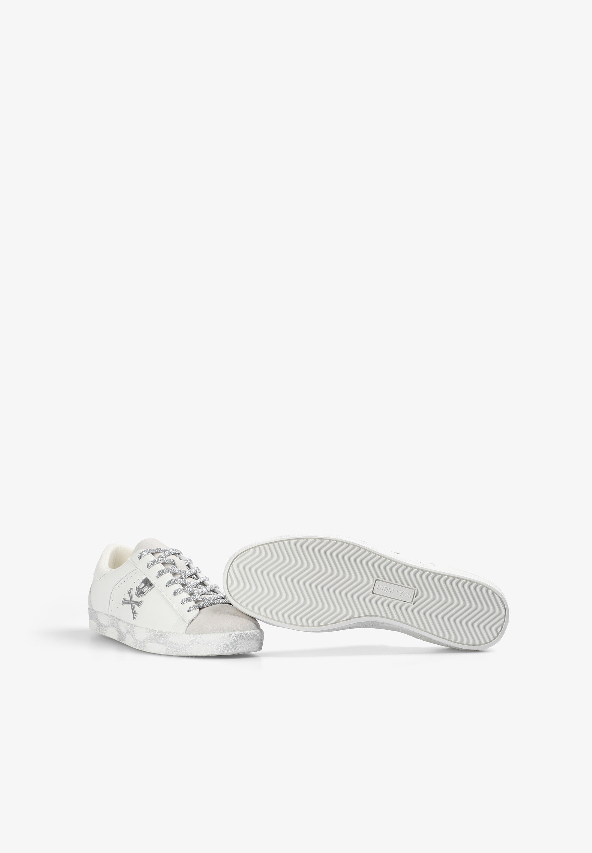 SNEAKERS PIEL CALAVERA - Scalpers