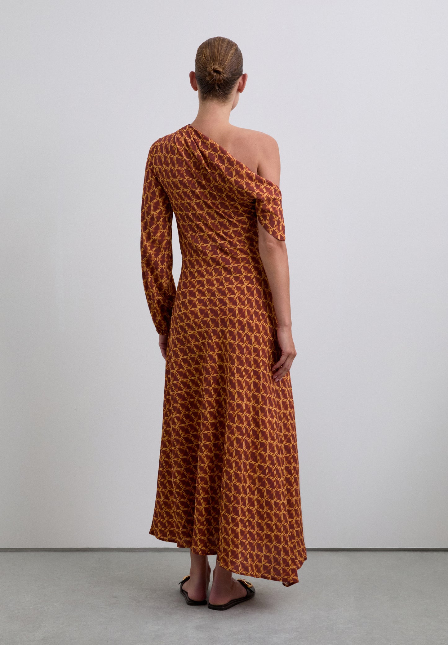 VESTIDO PRINT ESCOTE ASIMÉTRICO