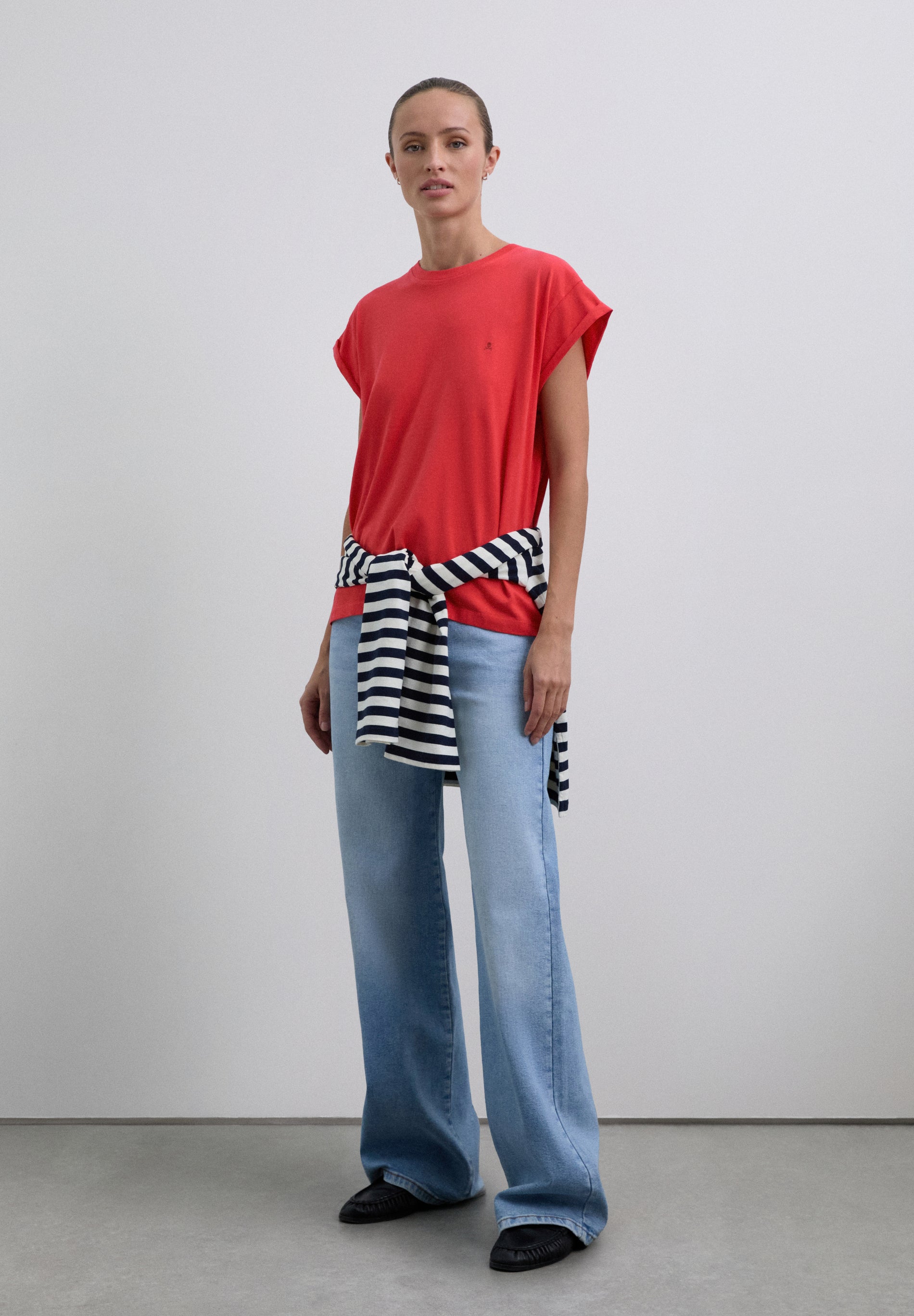 CAMISETA BÁSICA CALAVERA