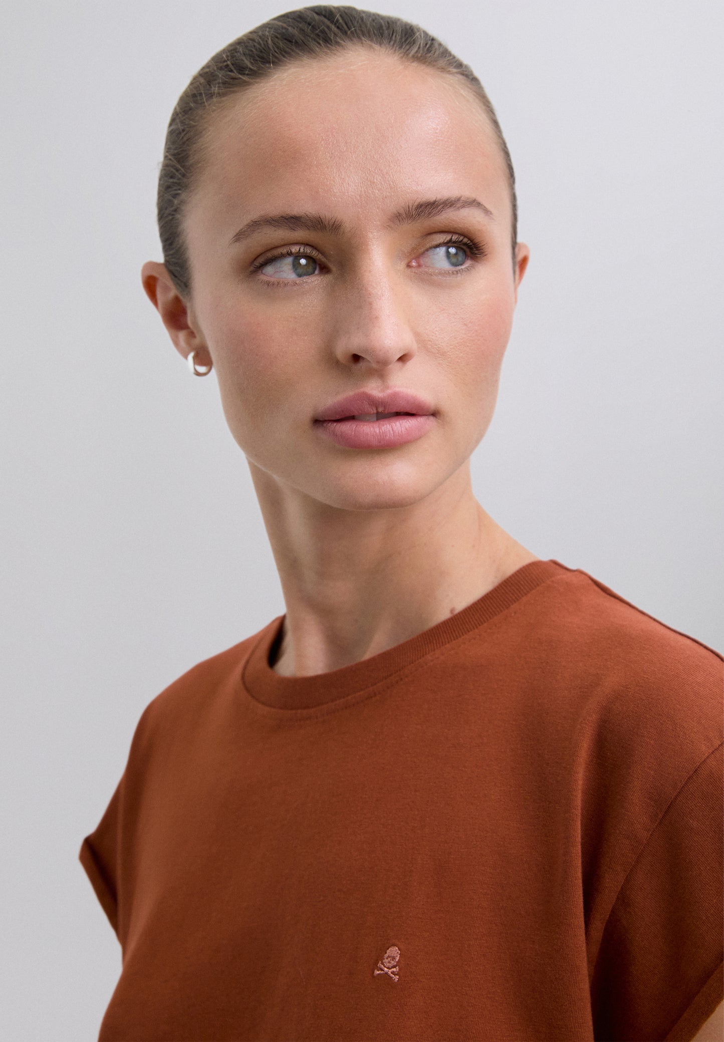 CAMISETA BÁSICA CALAVERA