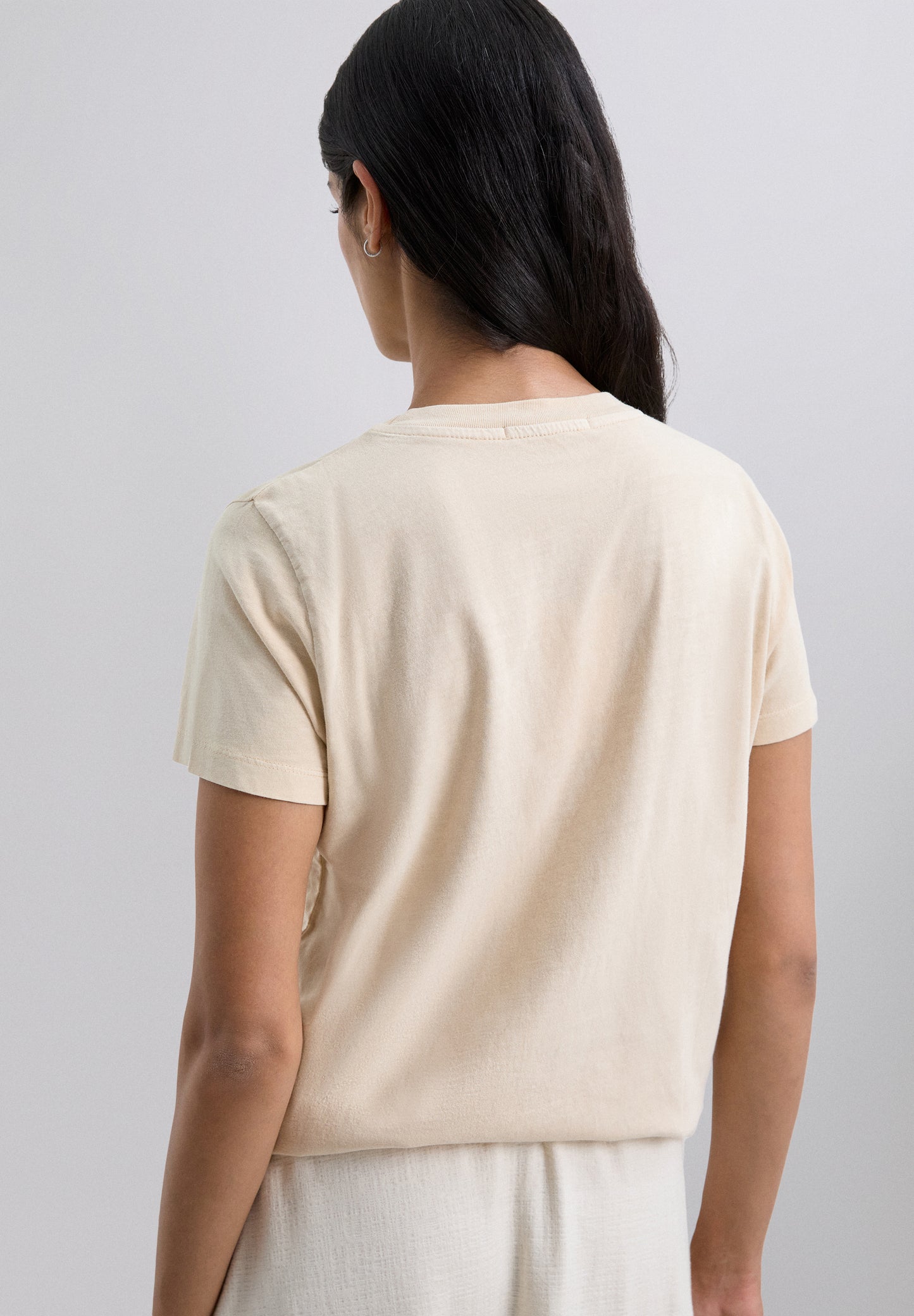 SCPLAINSKULLV TEE