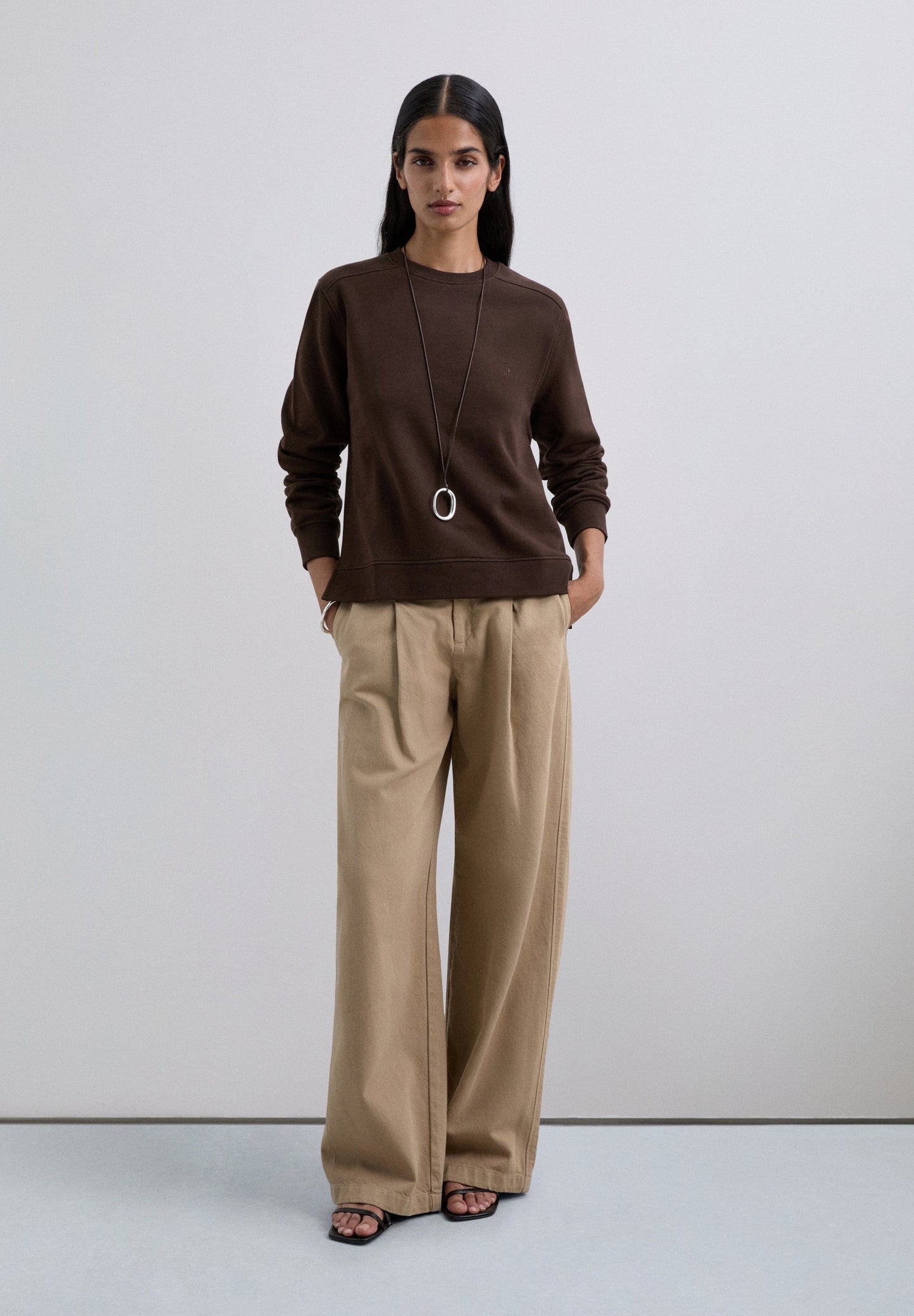 SUDADERA BÁSICA CALAVERA